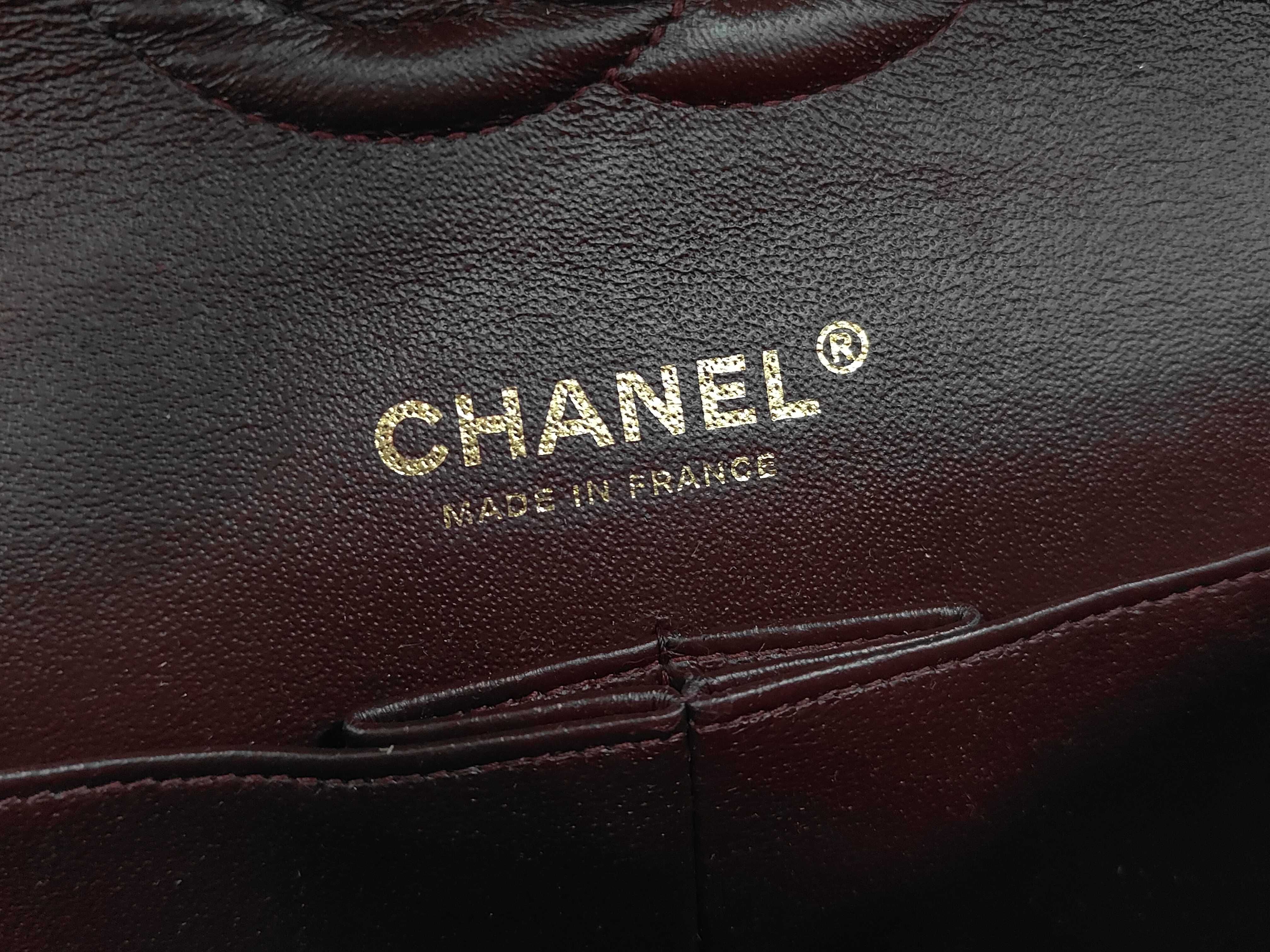 Matelassé Classic Flap Shoulder Bag (Serial Number 19) — view 11