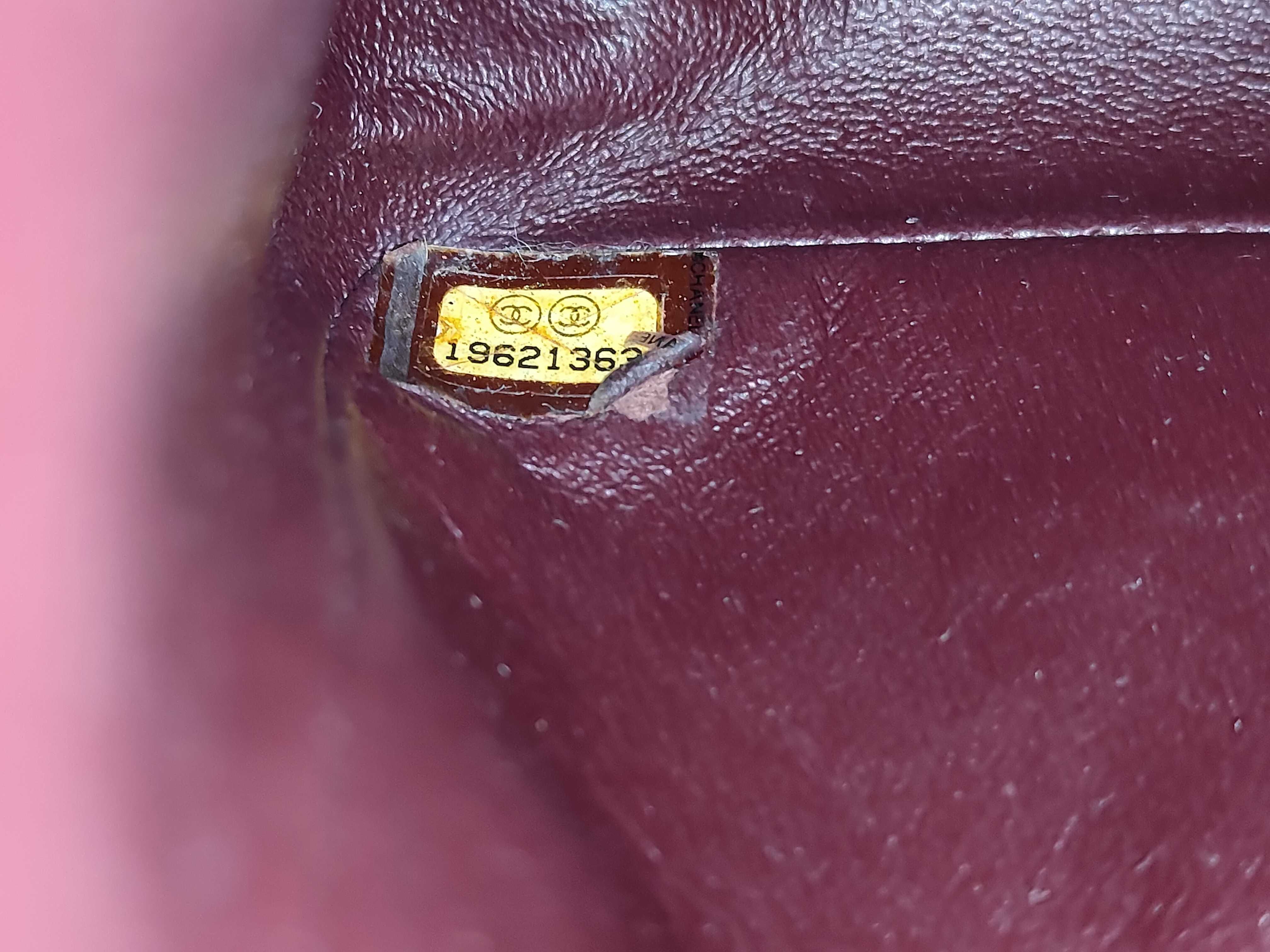 Matelassé Classic Flap Shoulder Bag (Serial Number 19) — view 13