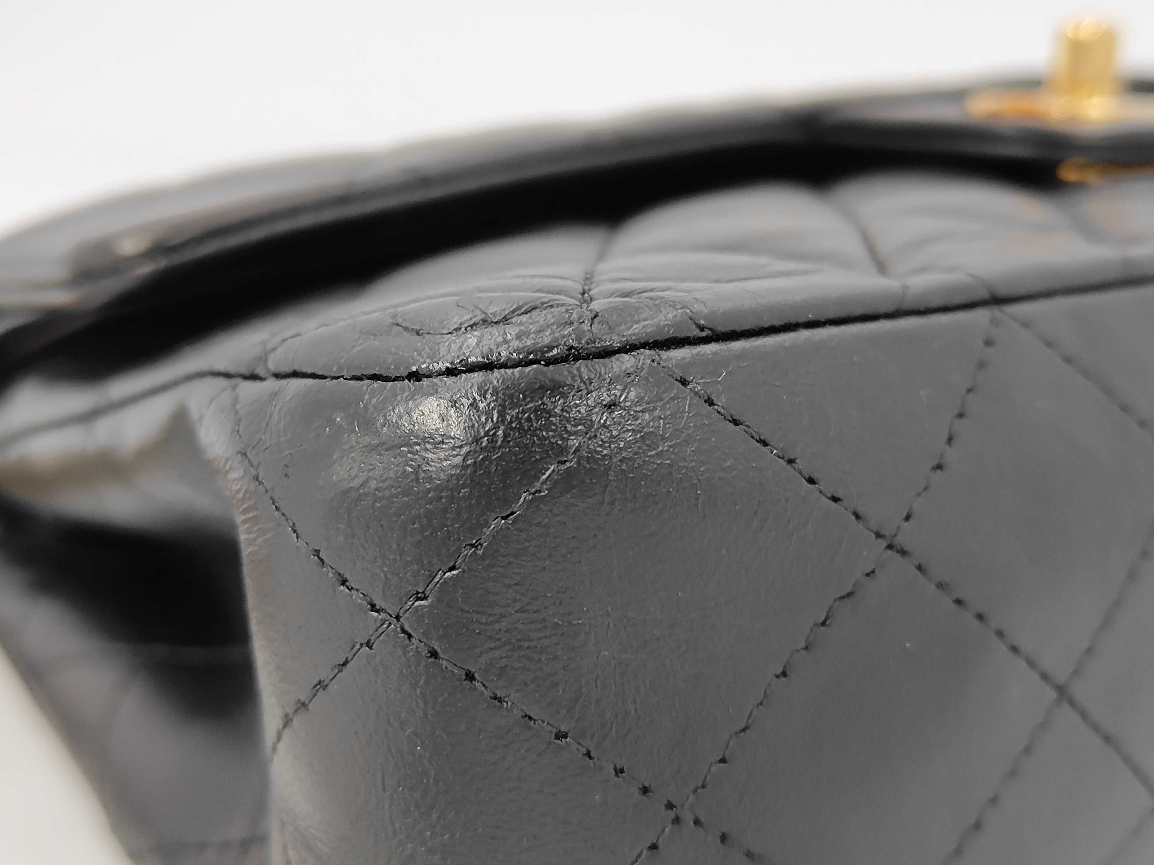 Matelassé Classic Flap Shoulder Bag (Serial Number 19) — view 5