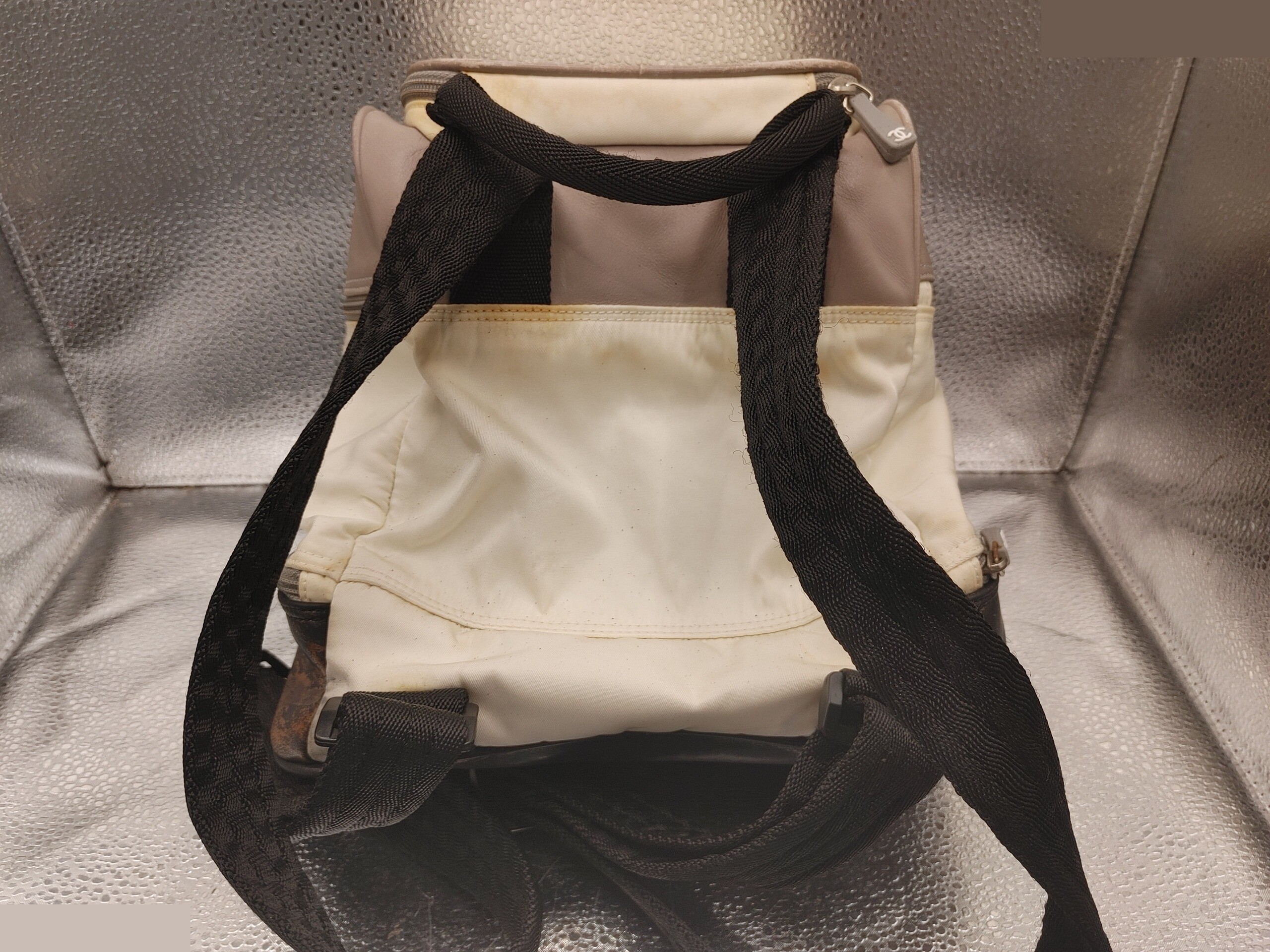 Sports line backpack, with sticker, model number 6, nylon, white. — view 2