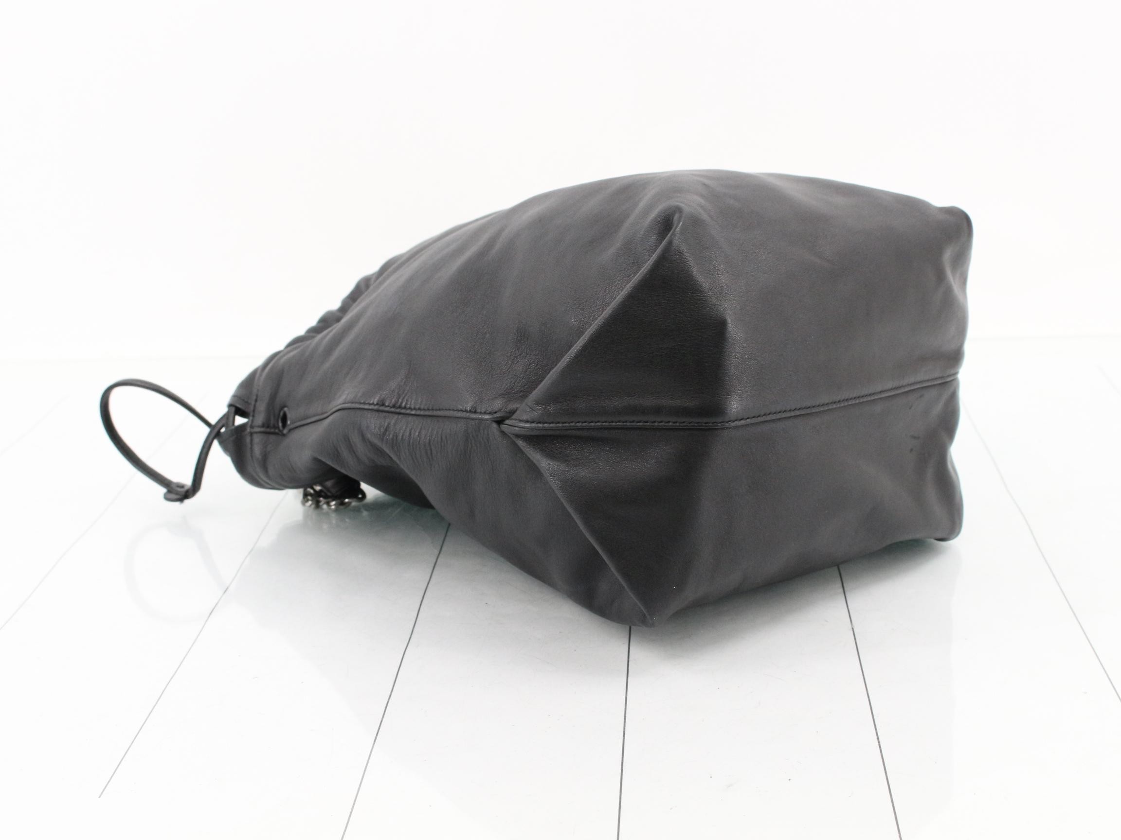 Teddy Pouch Chain Shoulder Bag Drawstring Bag Black — view 5