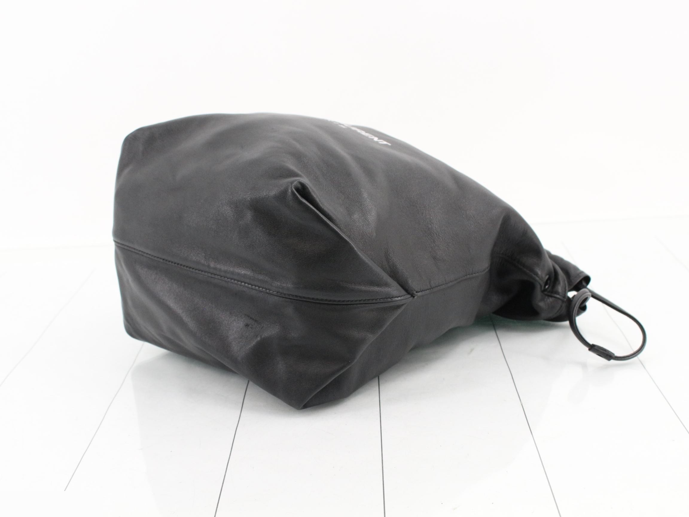 Teddy Pouch Chain Shoulder Bag Drawstring Bag Black — view 6