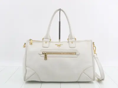BL0639 Vitello Daino Shoulder Bag