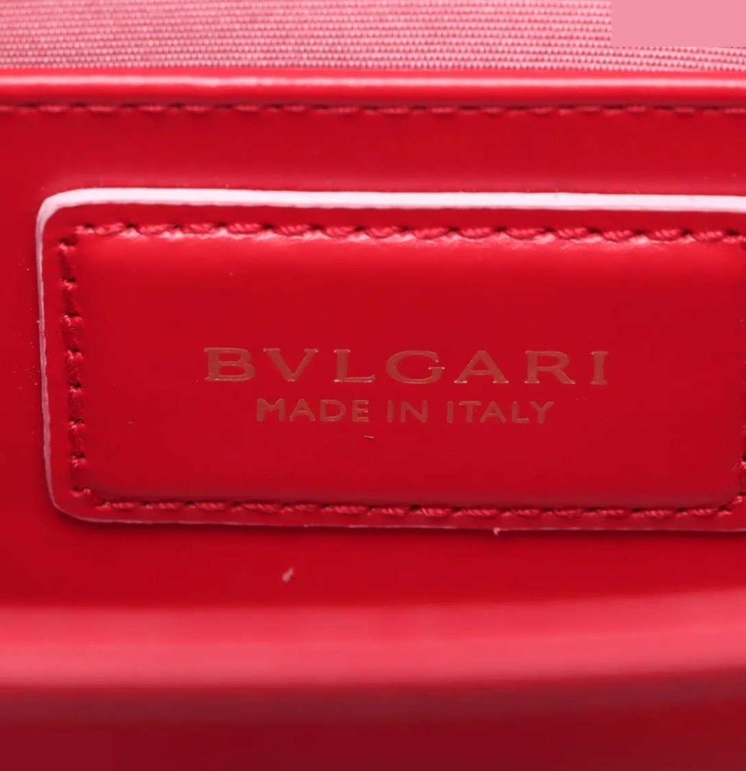 Unused, with dust bag: Serpenti Forever leather chain shoulder bag — view 6