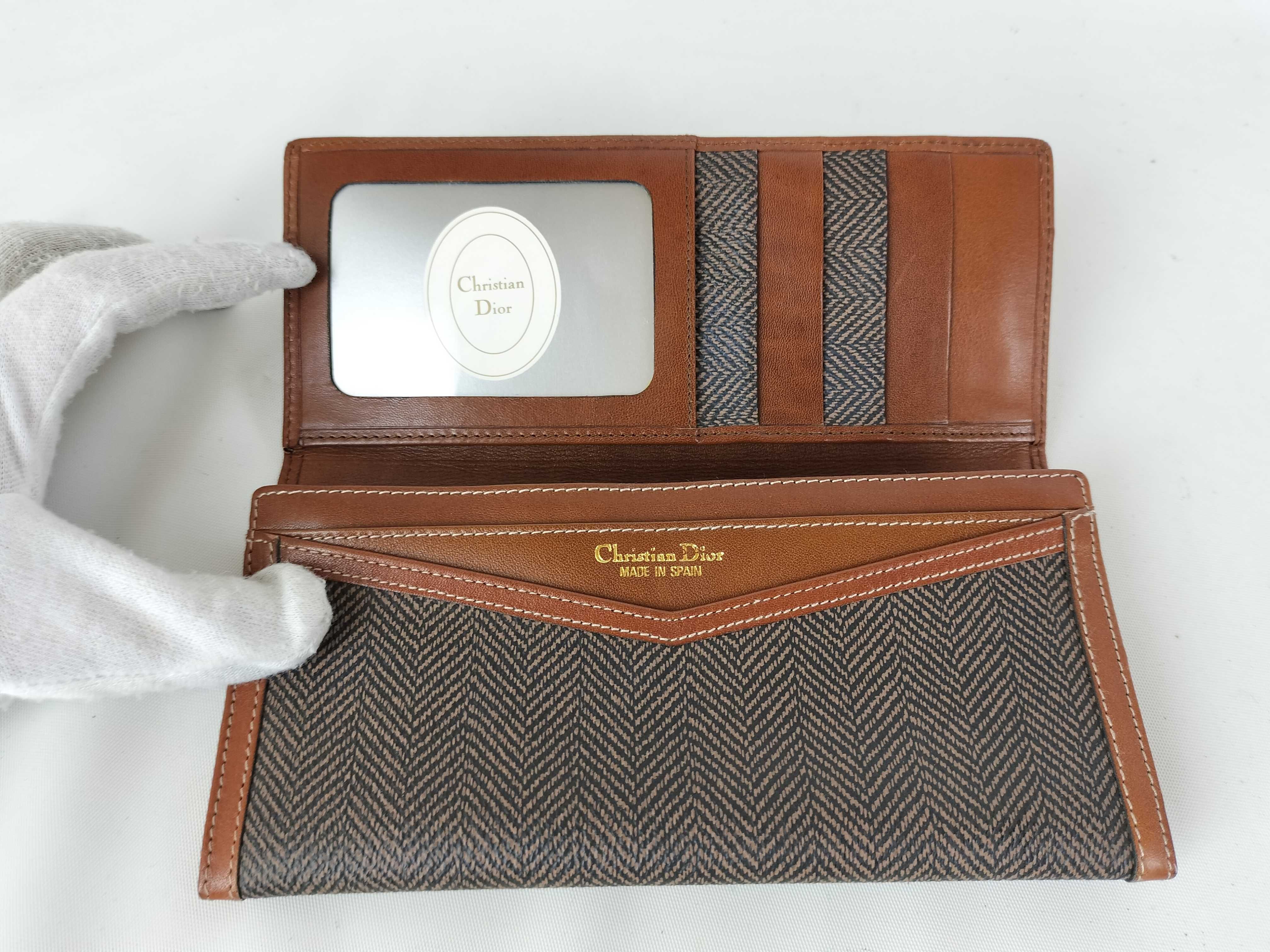 long wallet — view 4