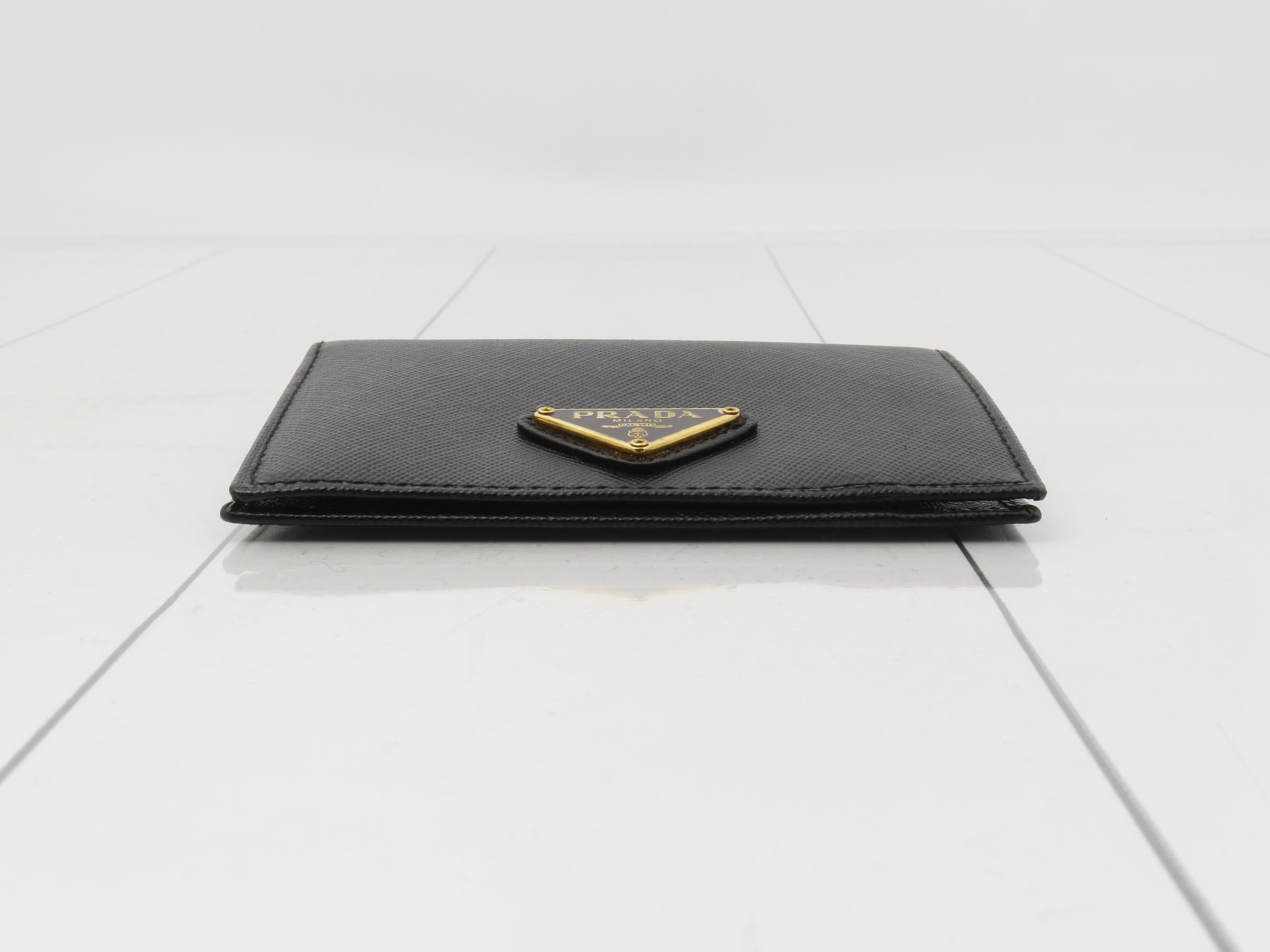 card case — view 3