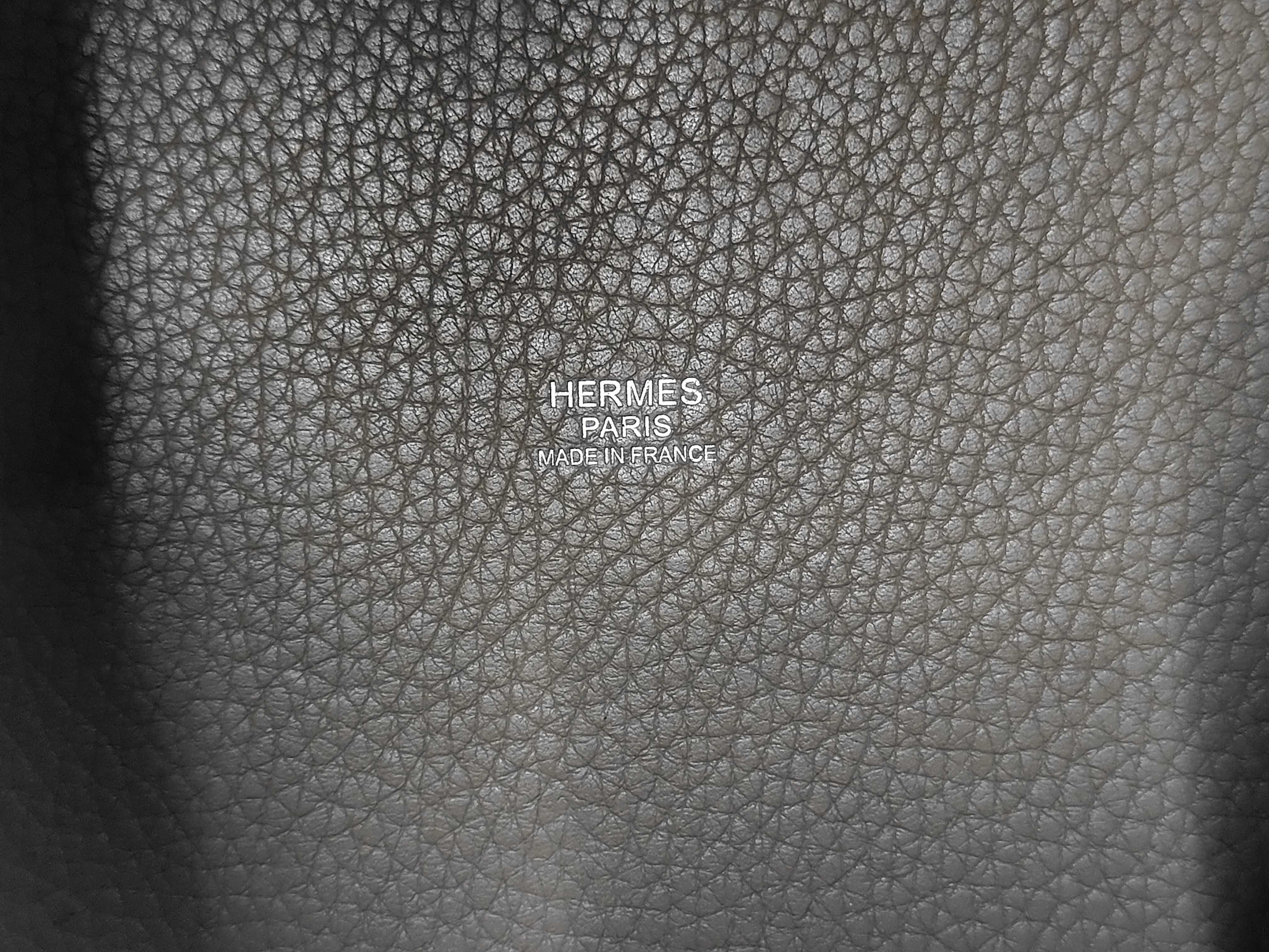 Picotin Lock MM Taurillon Clemence X-stamp Sage Handbag — view 9