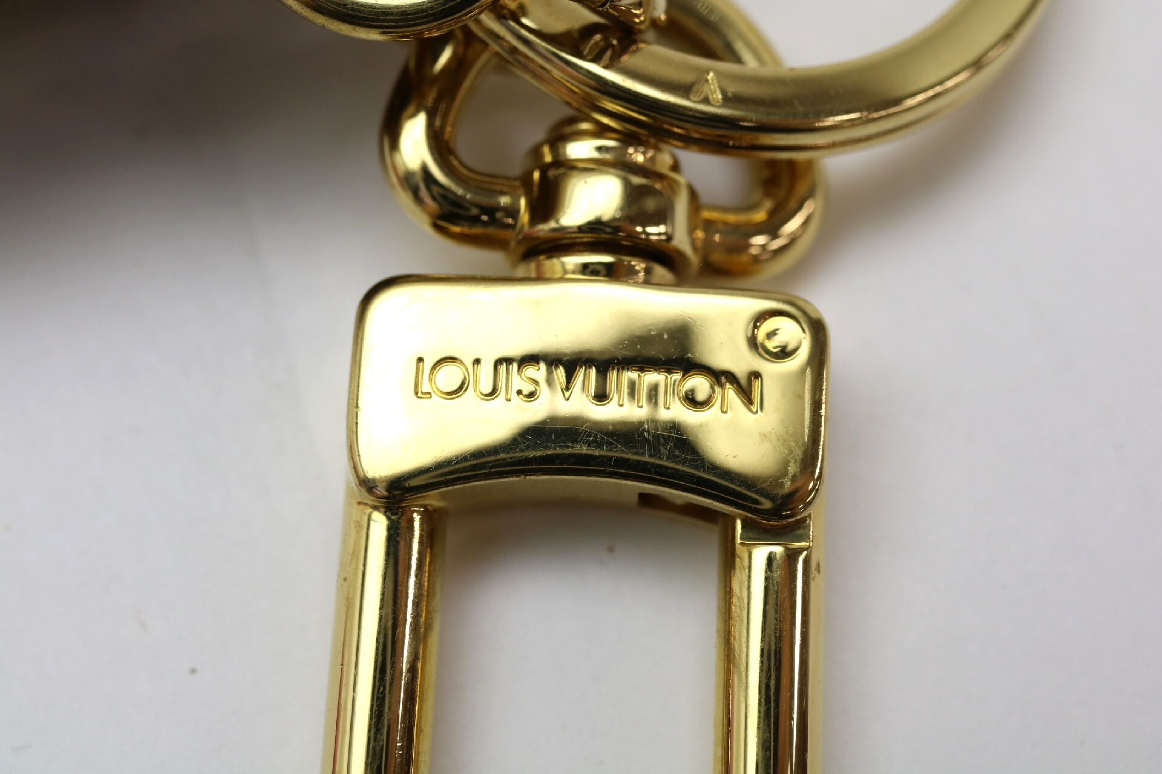 Portefeuille LV Teddy Bear Charm and other accessories — view 4