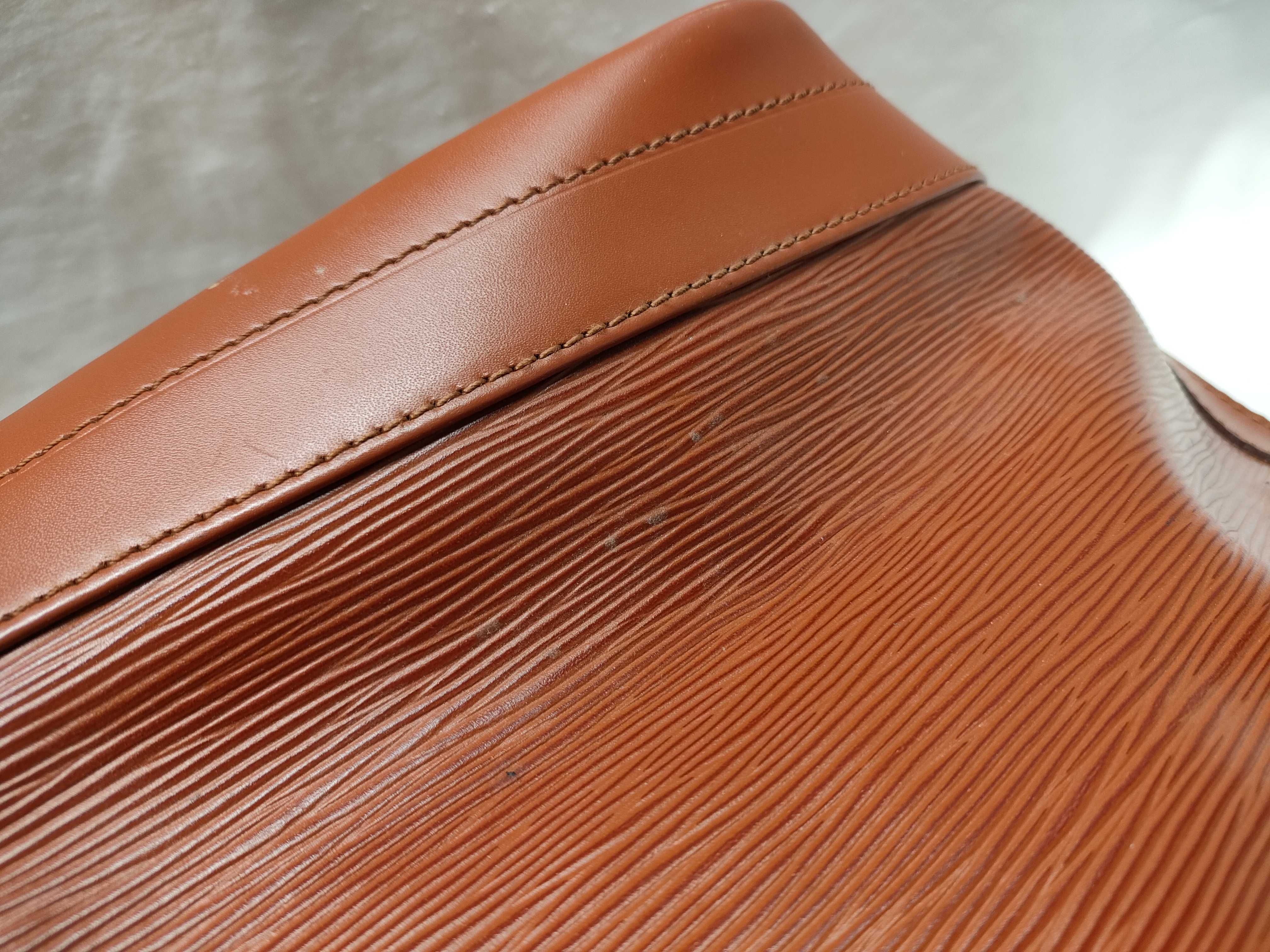 Epi Noé Shoulder Bag — view 13
