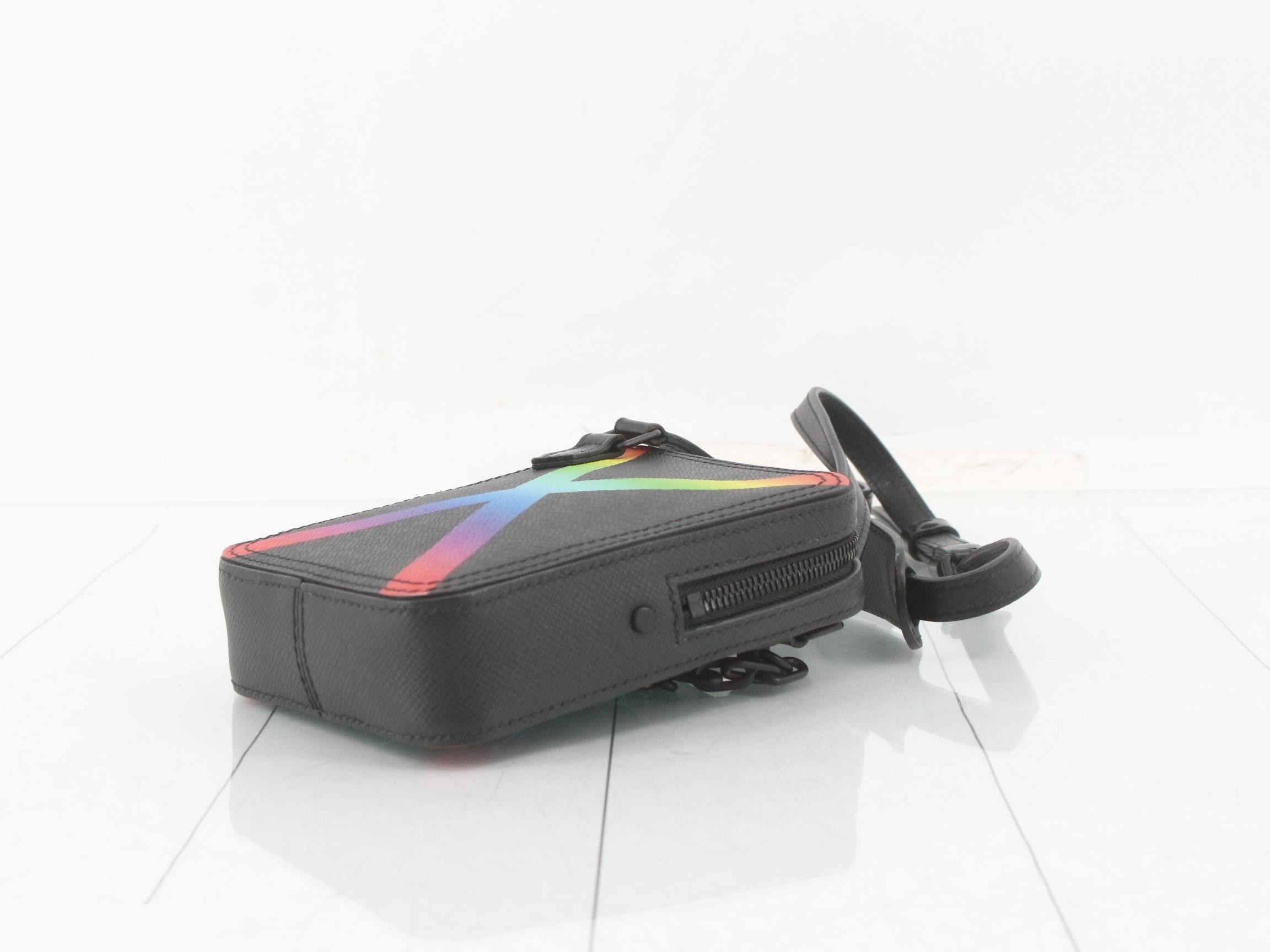 Taiga Rainbow Danube Messenger Shoulder Bag — view 6