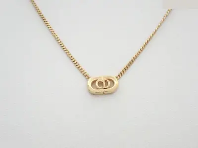 Other lines: Precious metals, necklaces, pendants
