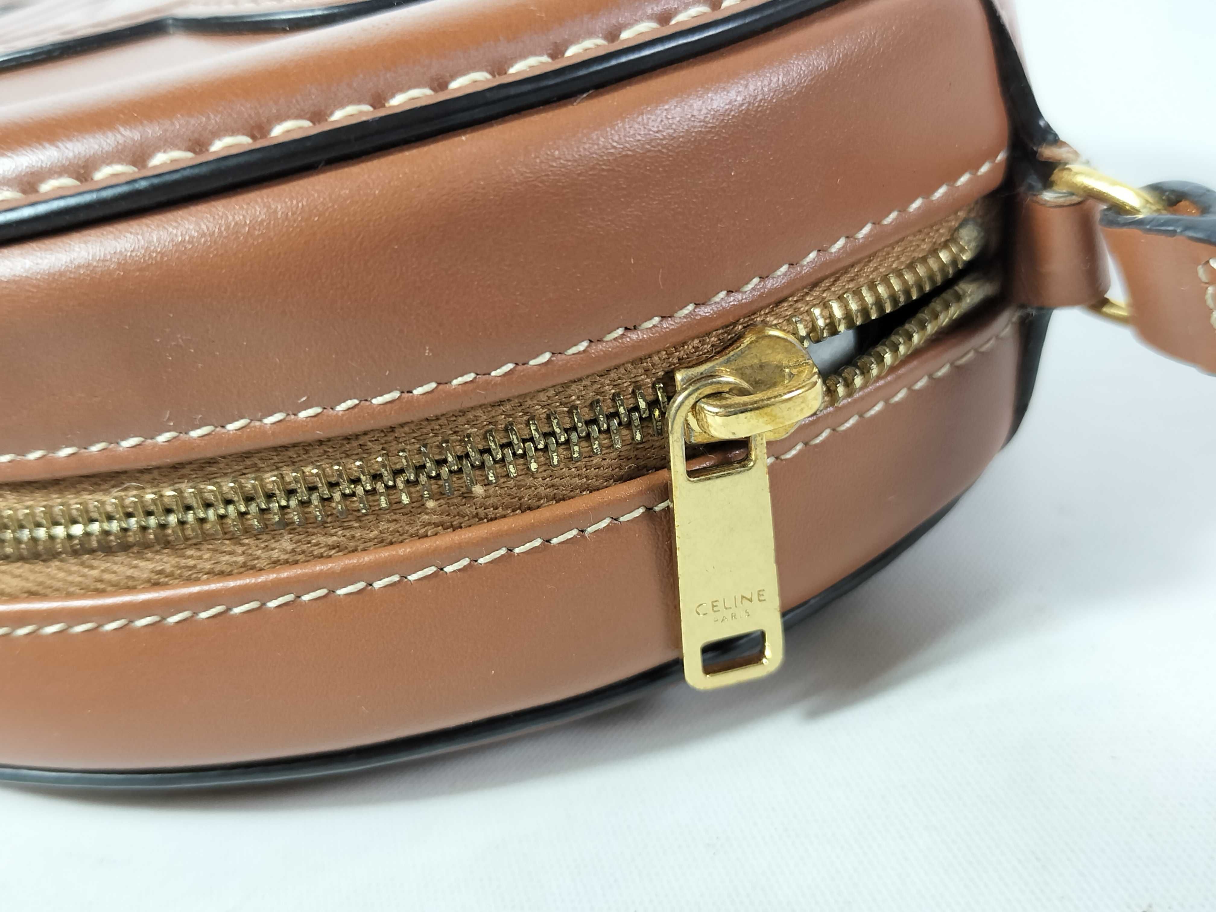 Oval Purse Cuile Triomphe Brown Leather F-9P-2222 Shoulder Bag — view 9