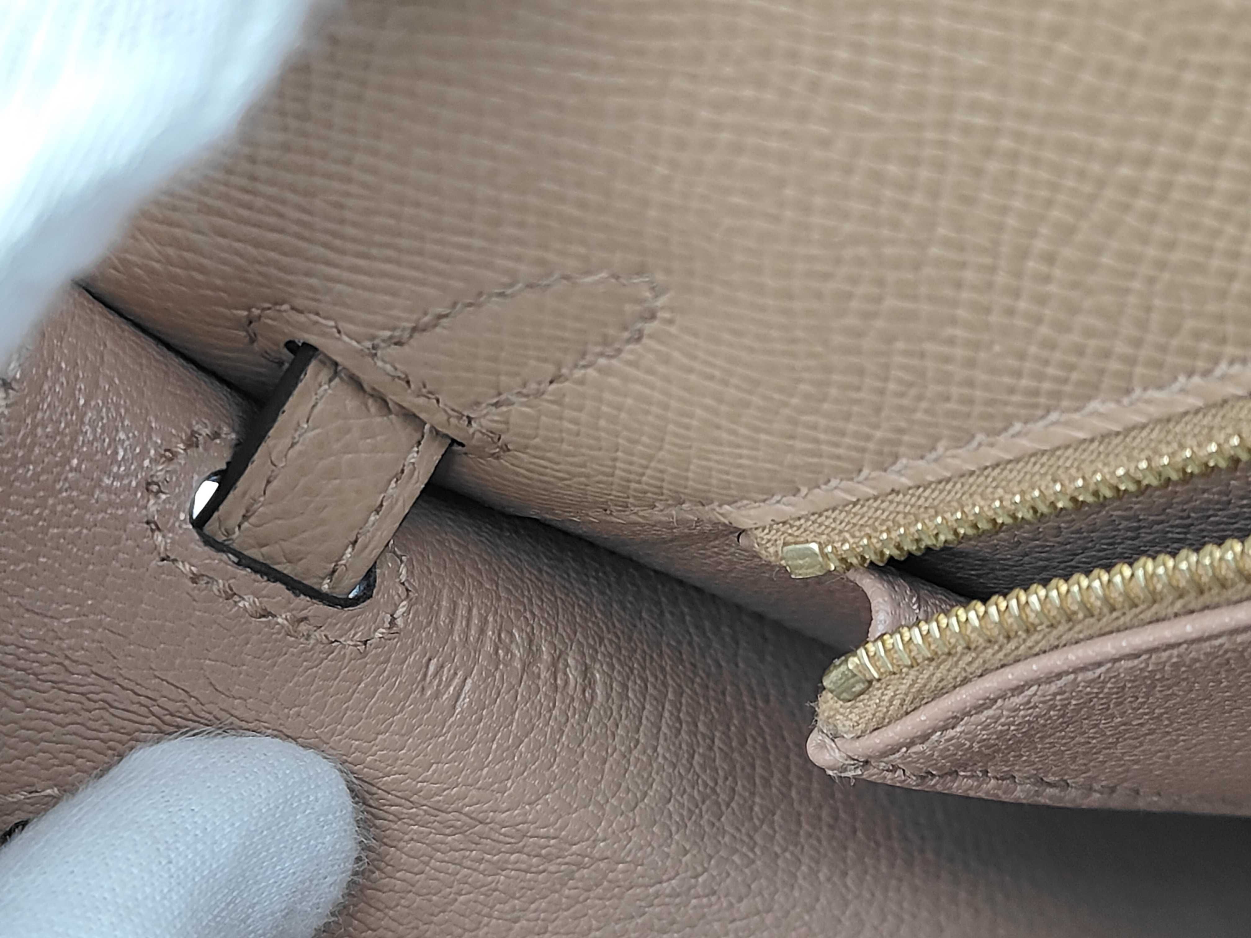 Kelly 25 handbag in beige — view 11