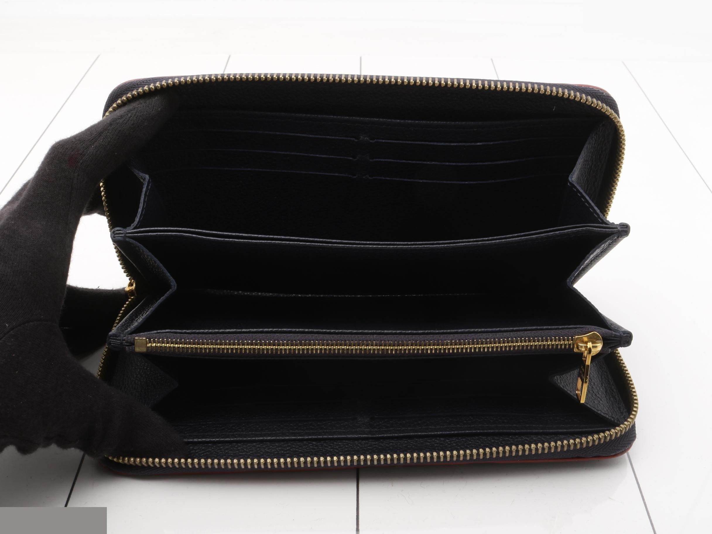 Zippy Wallet — view 4