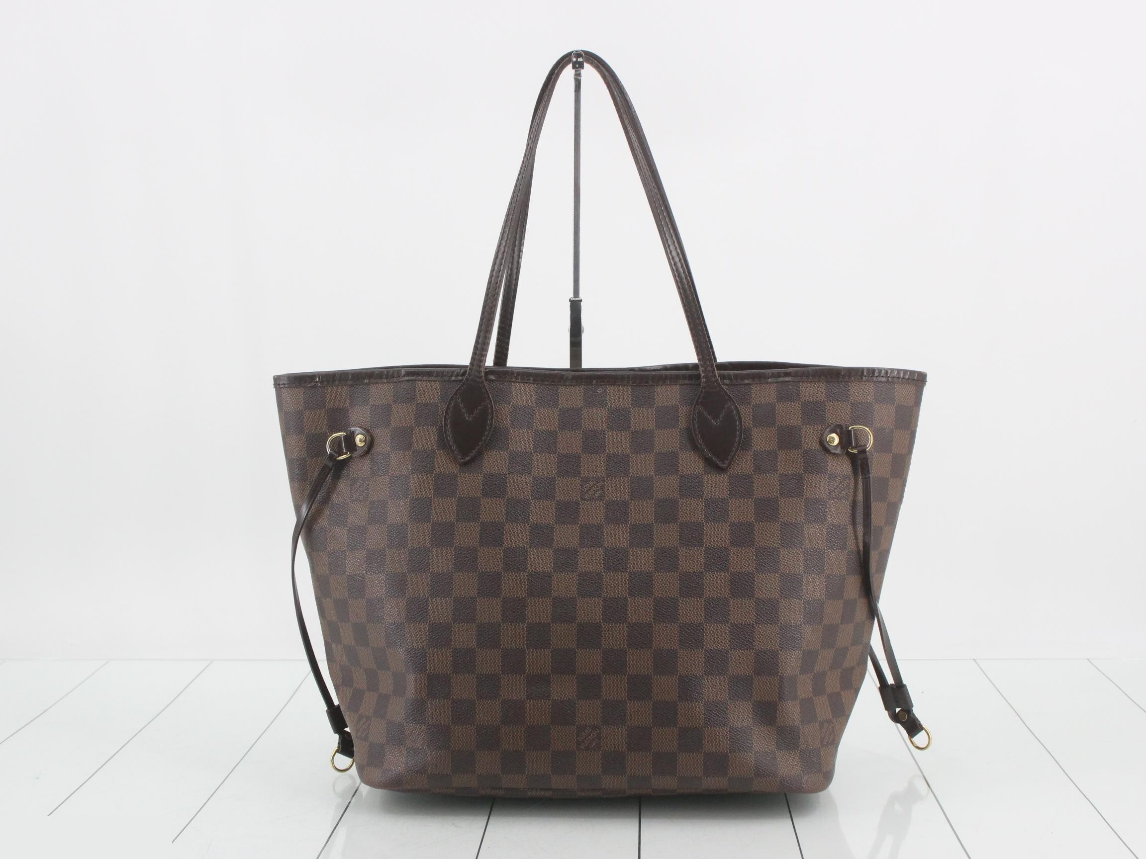 Damier Neverfull MM Tote Bag — view 2