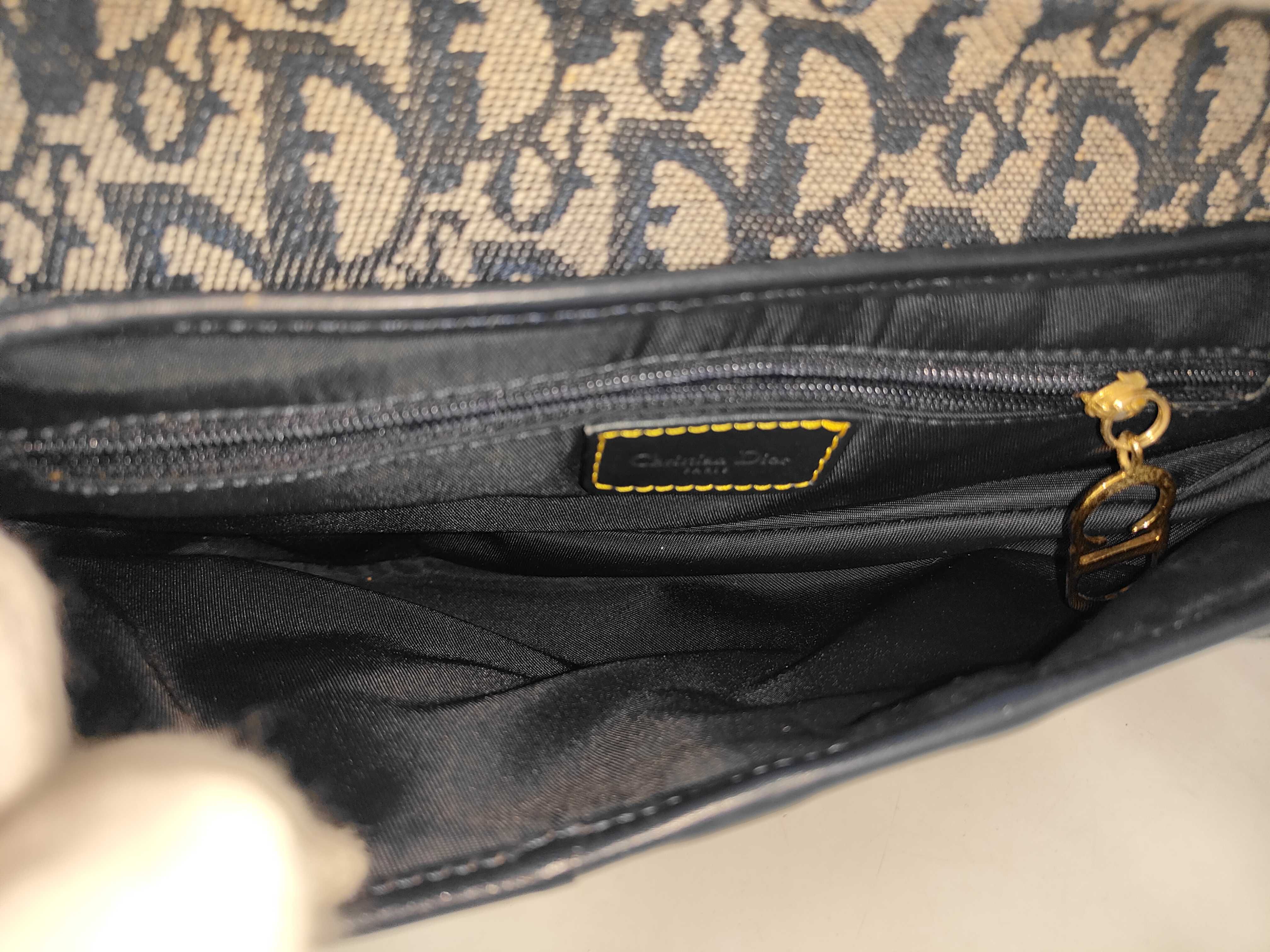 Trotter One-Shoulder Handbag — view 9