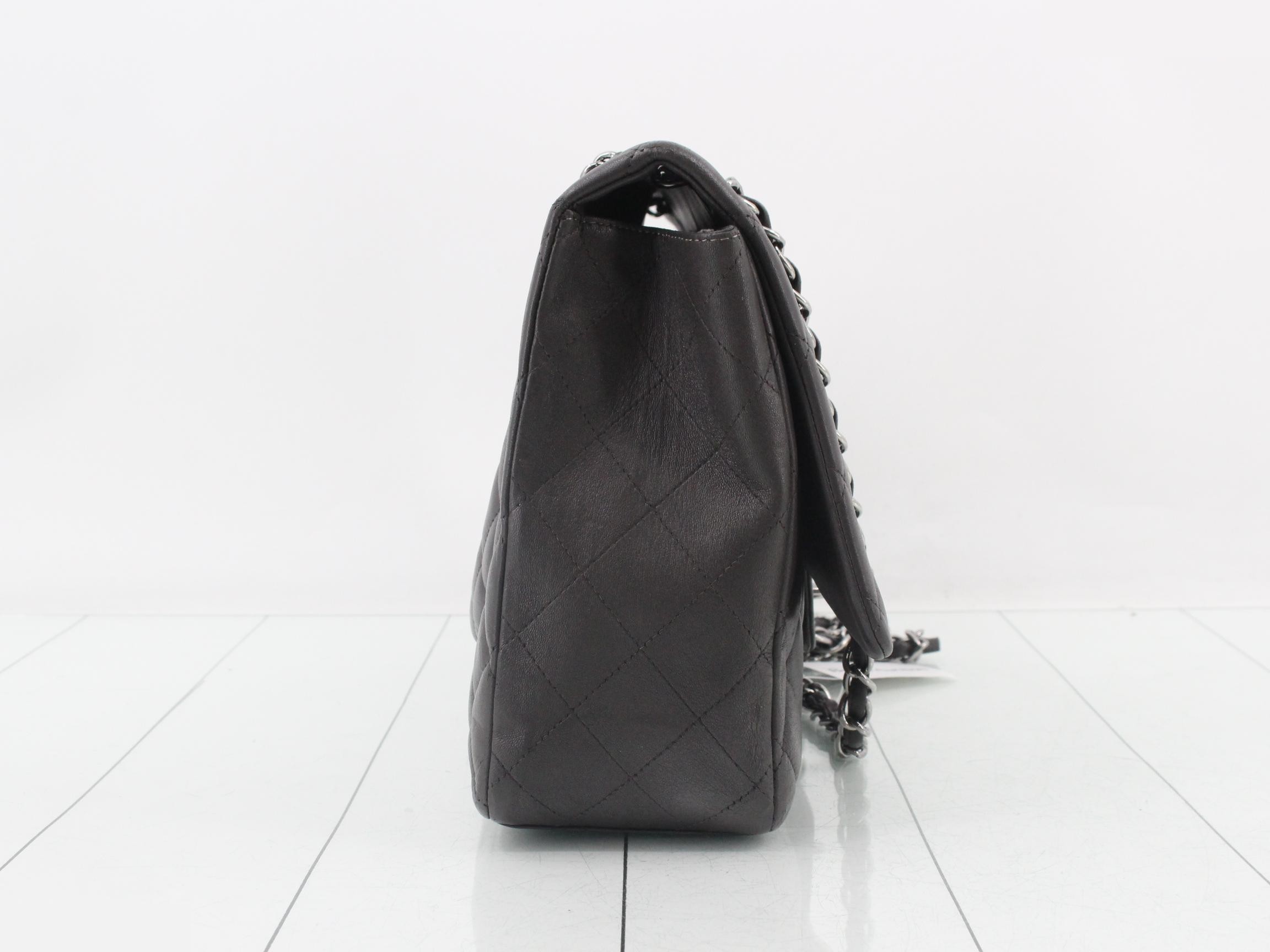 Matelassé Single Flap Shoulder Bag — view 4