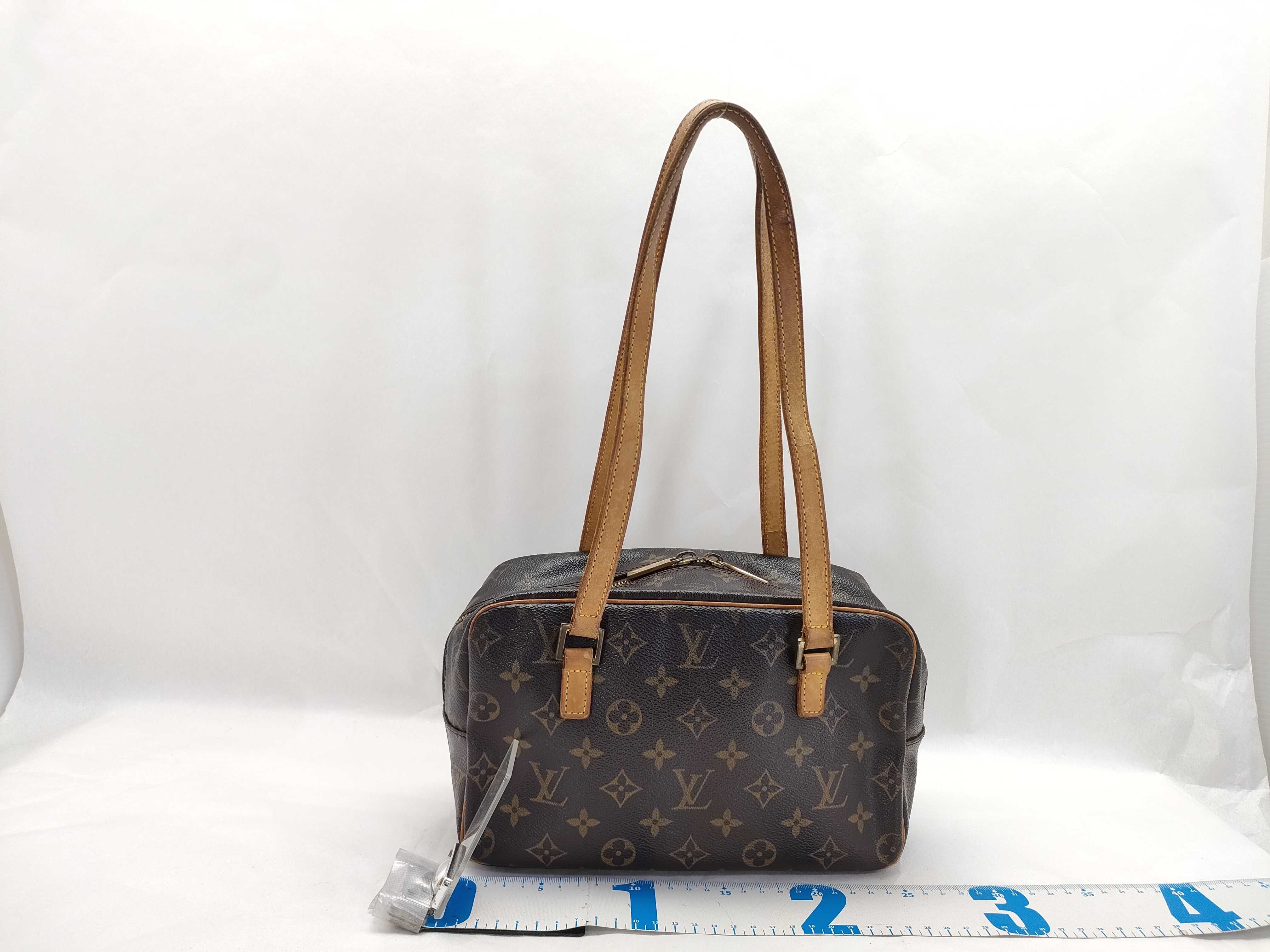 Monogram Louis Vuitton Monogram Cite MM Shoulder Bag M51182 Shoulder Bag — view 2