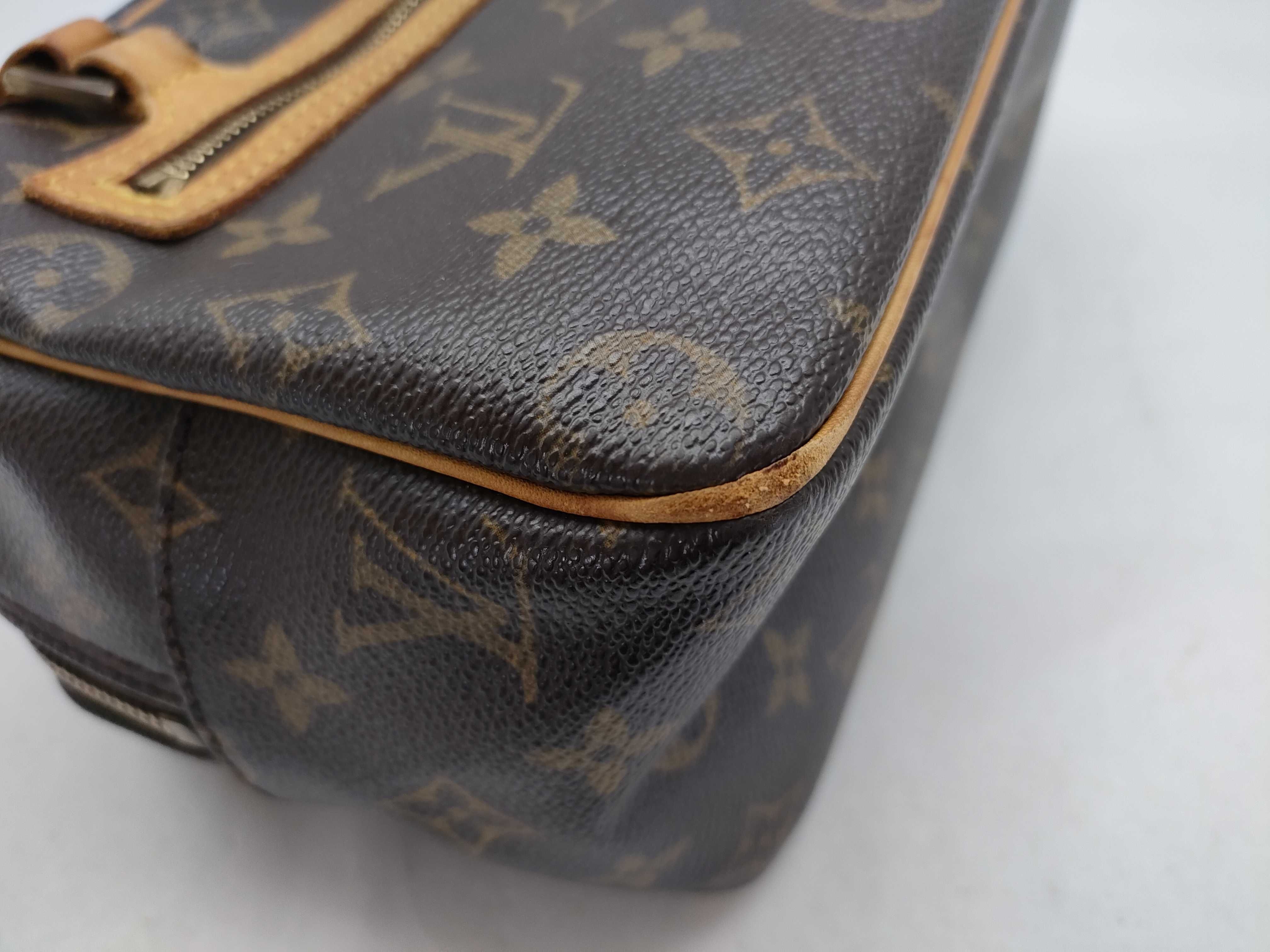 Monogram Louis Vuitton Monogram Cite MM Shoulder Bag M51182 Shoulder Bag — view 8