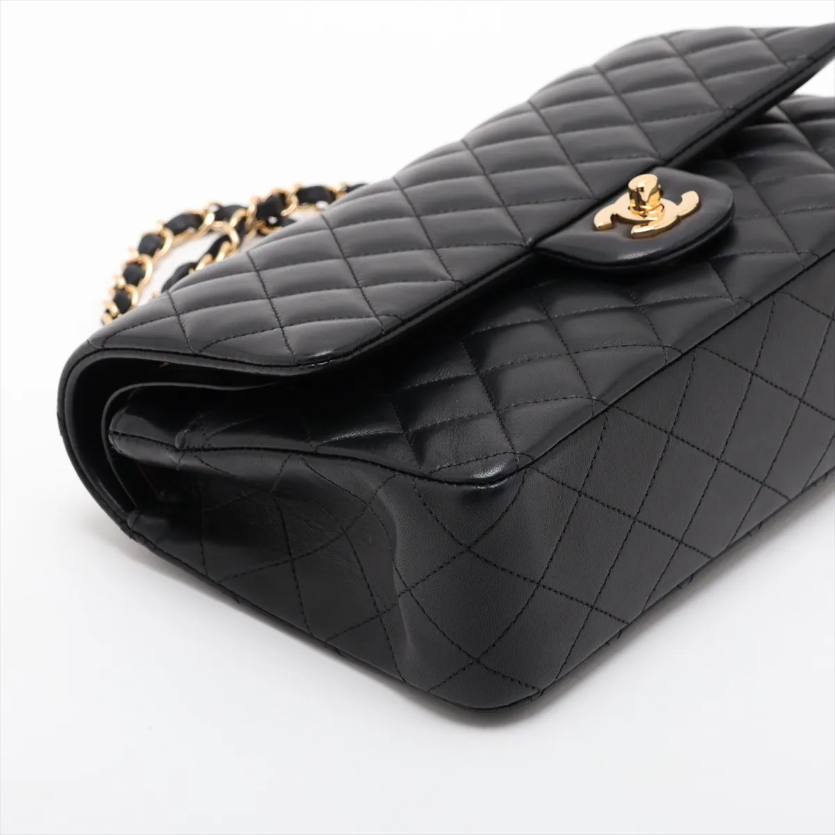 [Individually packaged] Chanel Matelassé 25 Lambskin Double Flap Double Chain Bag, Black with Gold Hardware, 21270162, Serial Number 21, A01112 — view 4