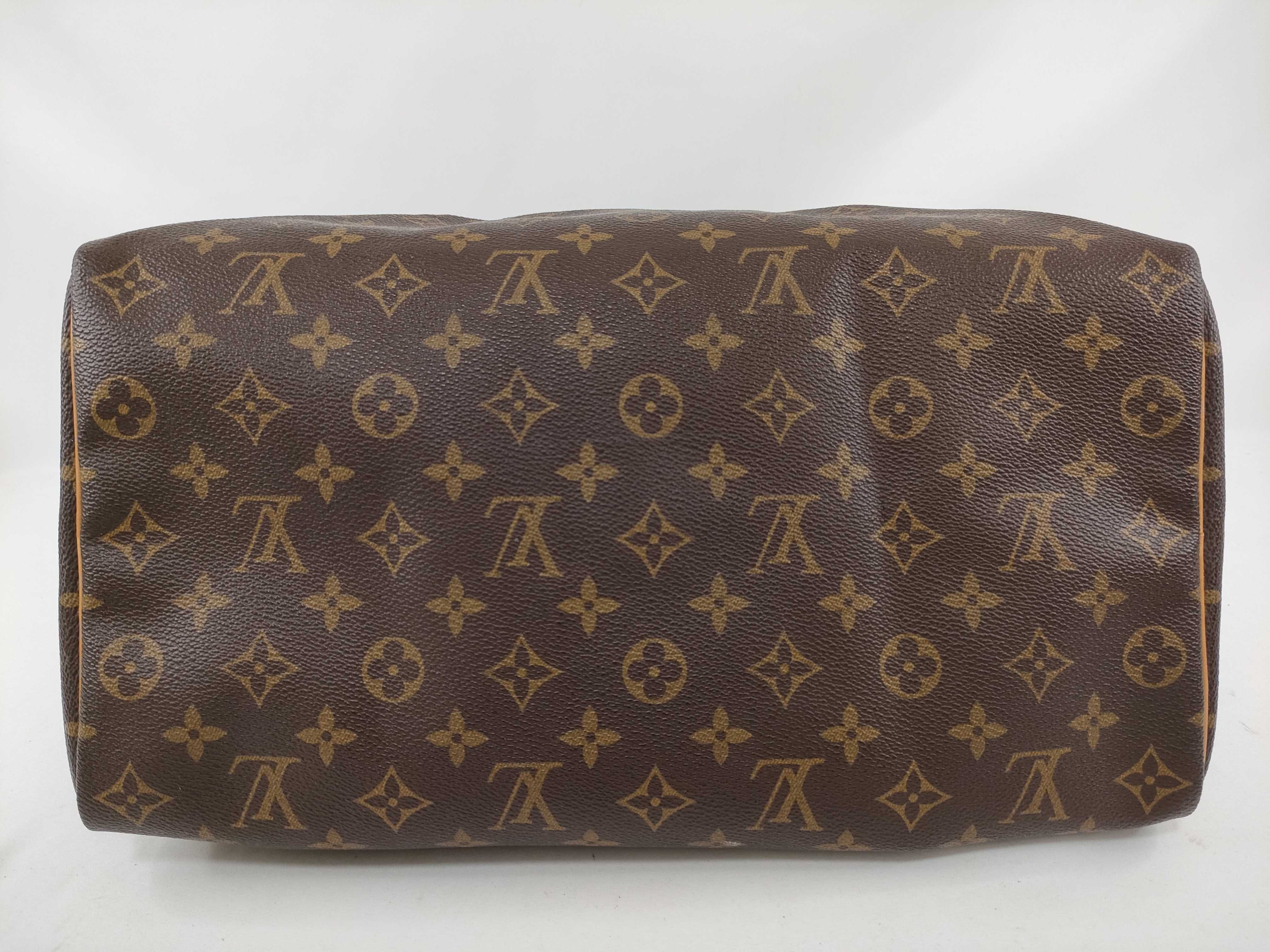 Monogram Speedy 35 / Padlock included / 20% increase in price / Missing button in some areas / Handbag — view 3