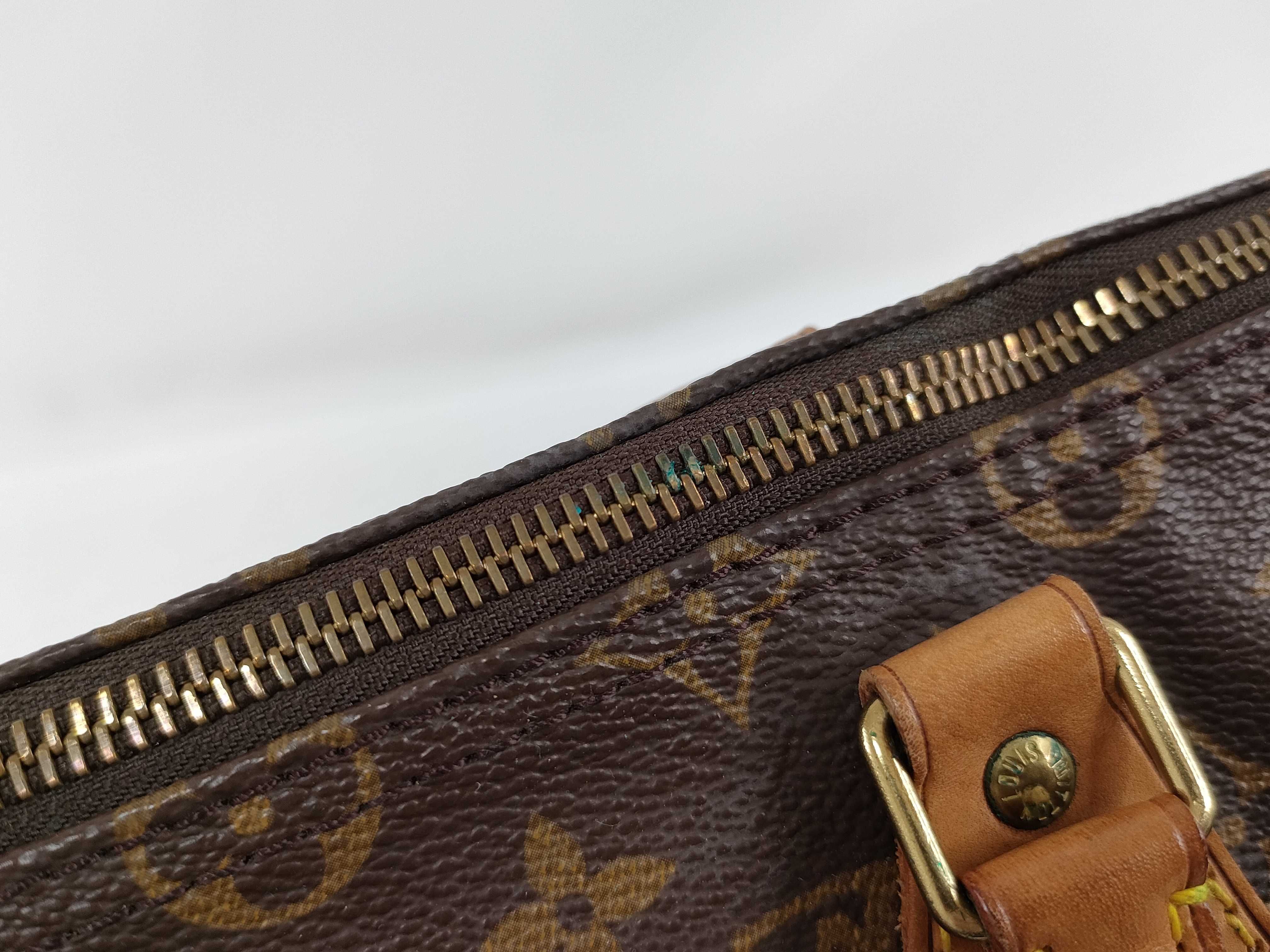 Monogram Speedy 35 / Padlock included / 20% increase in price / Missing button in some areas / Handbag — view 10