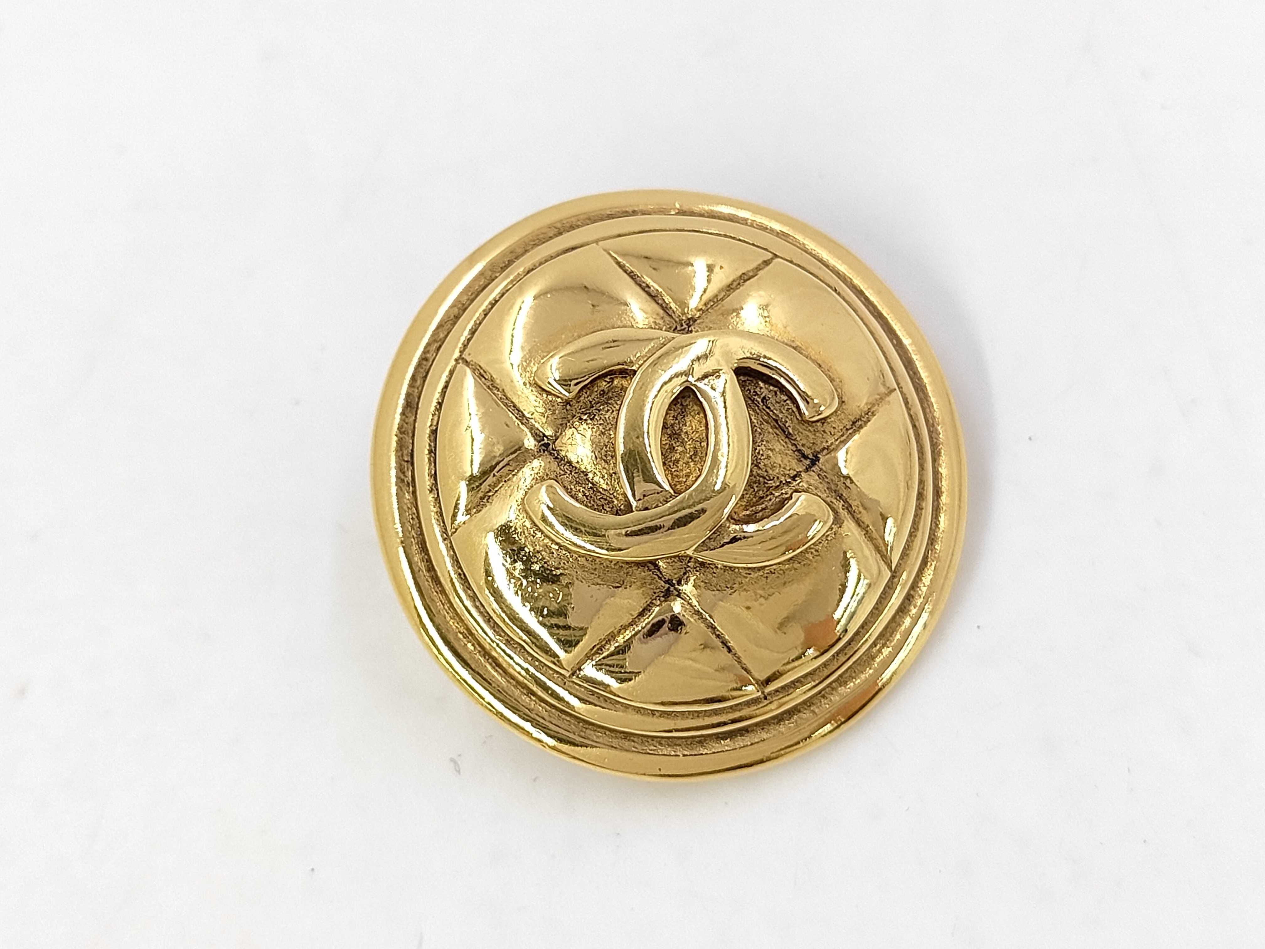 Matelassé Round Coco Gold Brooch