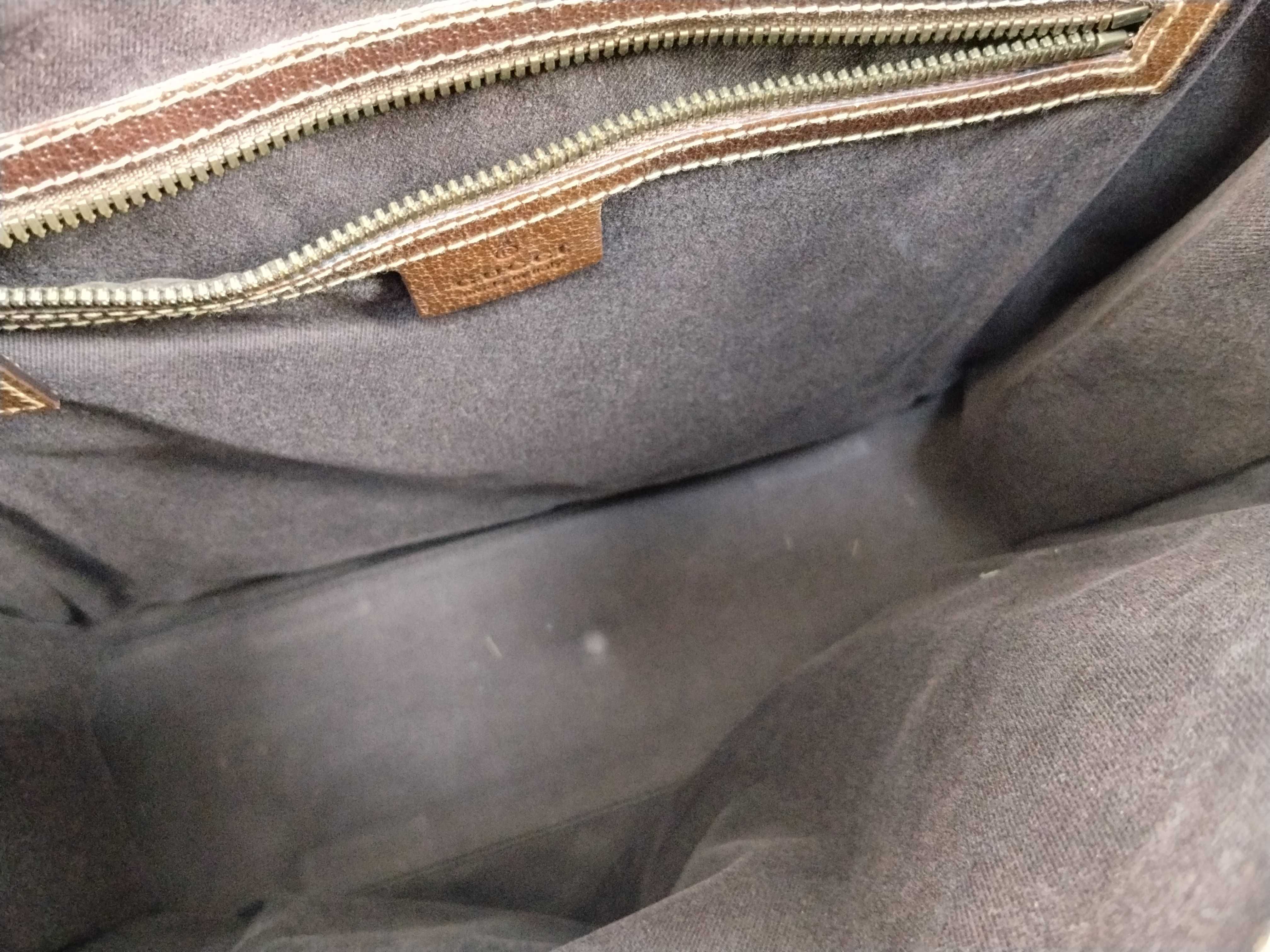 GG Canvas Gucci Handbag — view 11