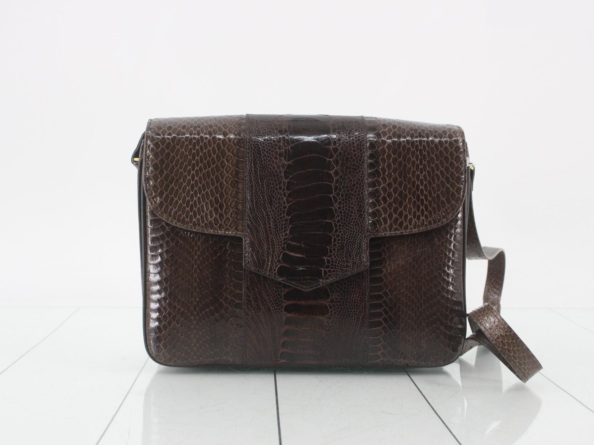 shoulder bag, embossed leather, brown.