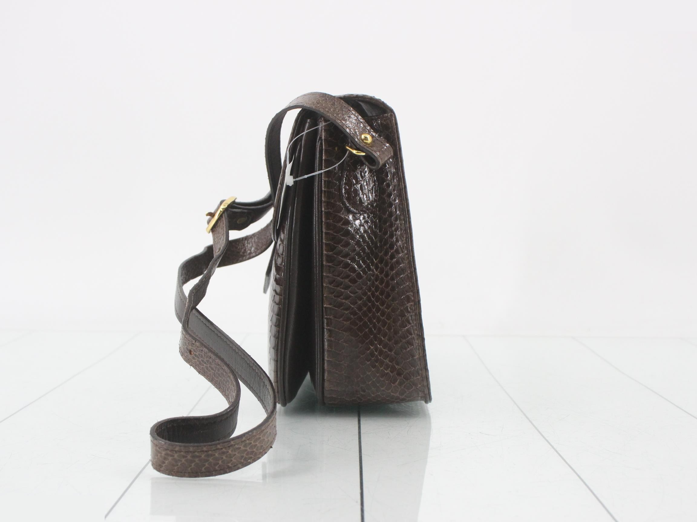 shoulder bag, embossed leather, brown. — view 3