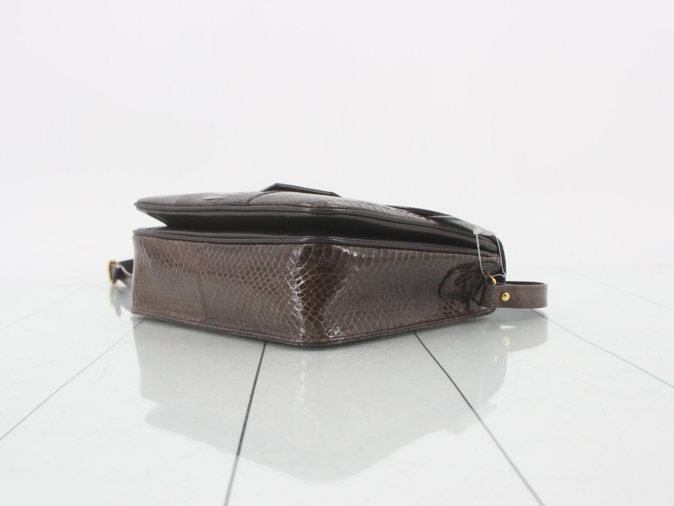 shoulder bag, embossed leather, brown. — view 6