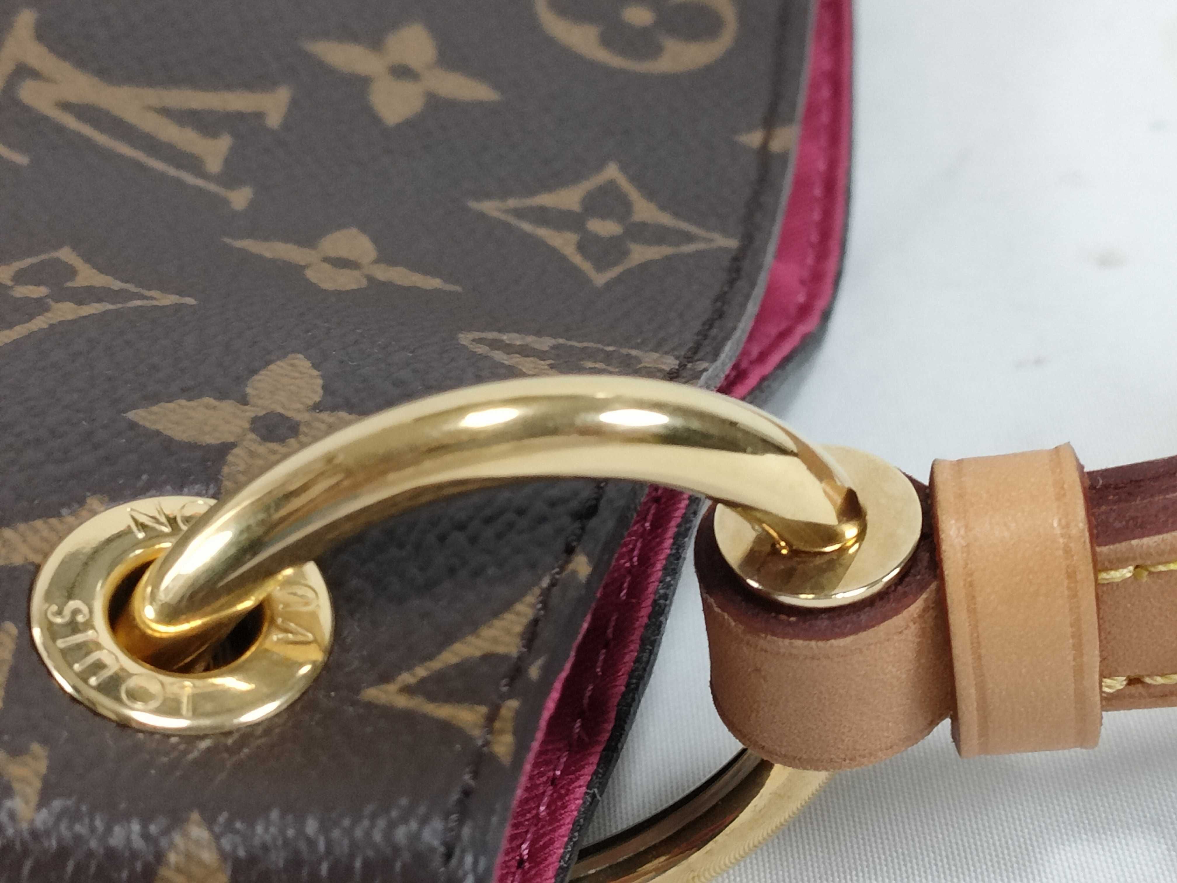 Monogram Louis Vuitton M43703 Graceful MM Monogram Shoulder Bag — view 5