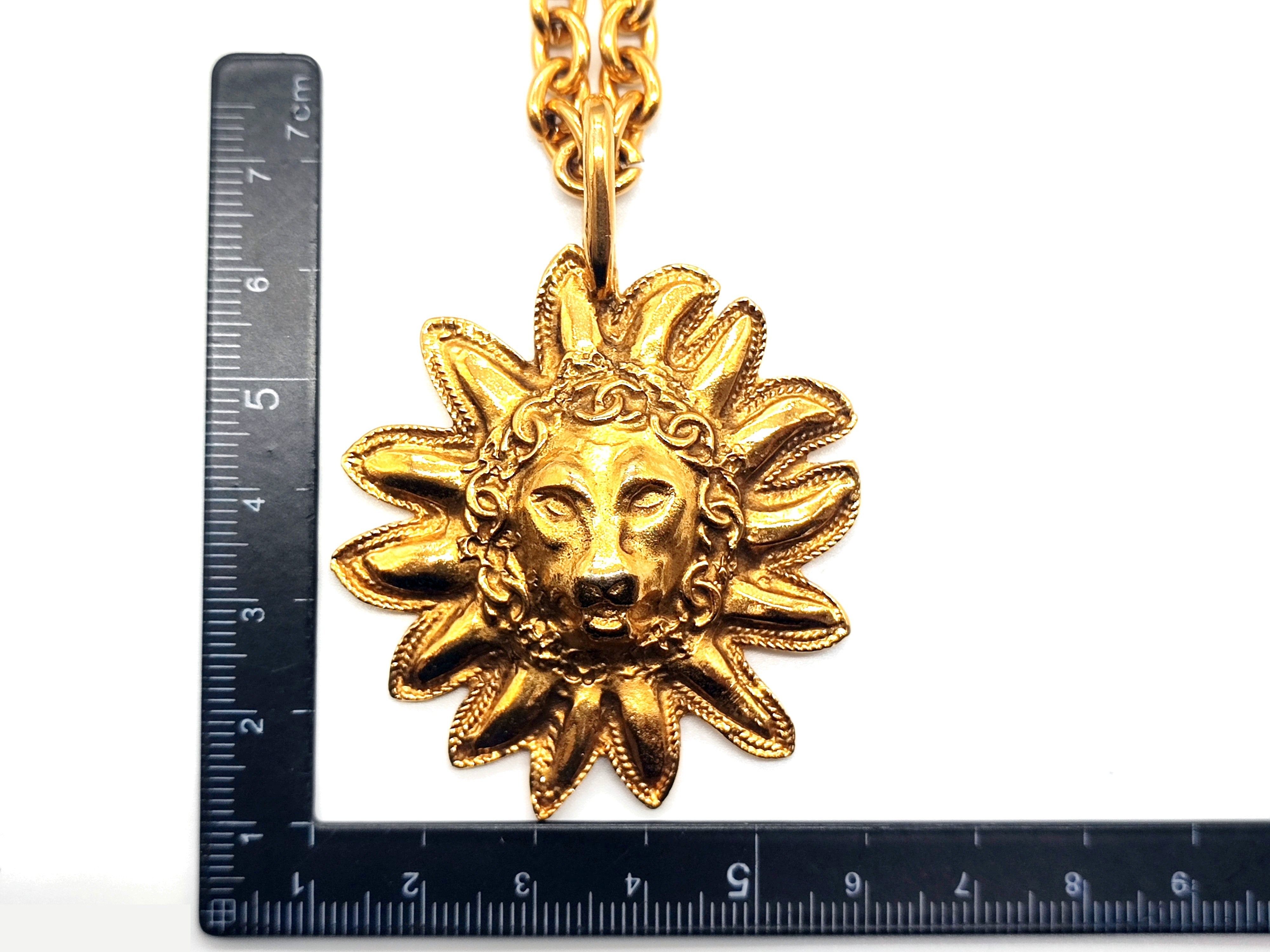 Lion necklace, chain approximately 76cm — view 3