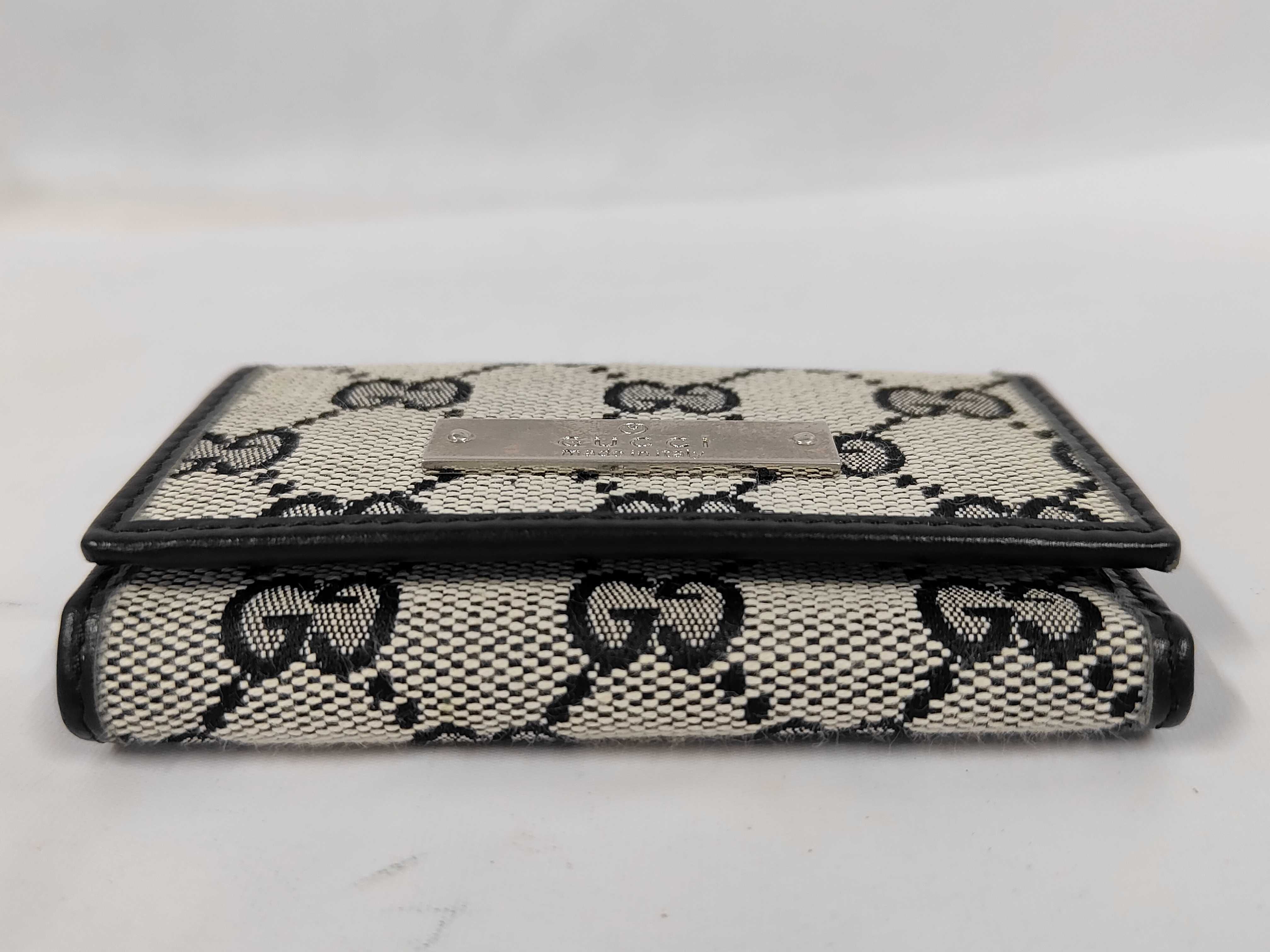 GG Canvas / Model Number Unknown / Key Case / Canvas Key Case & Key Holder — view 4
