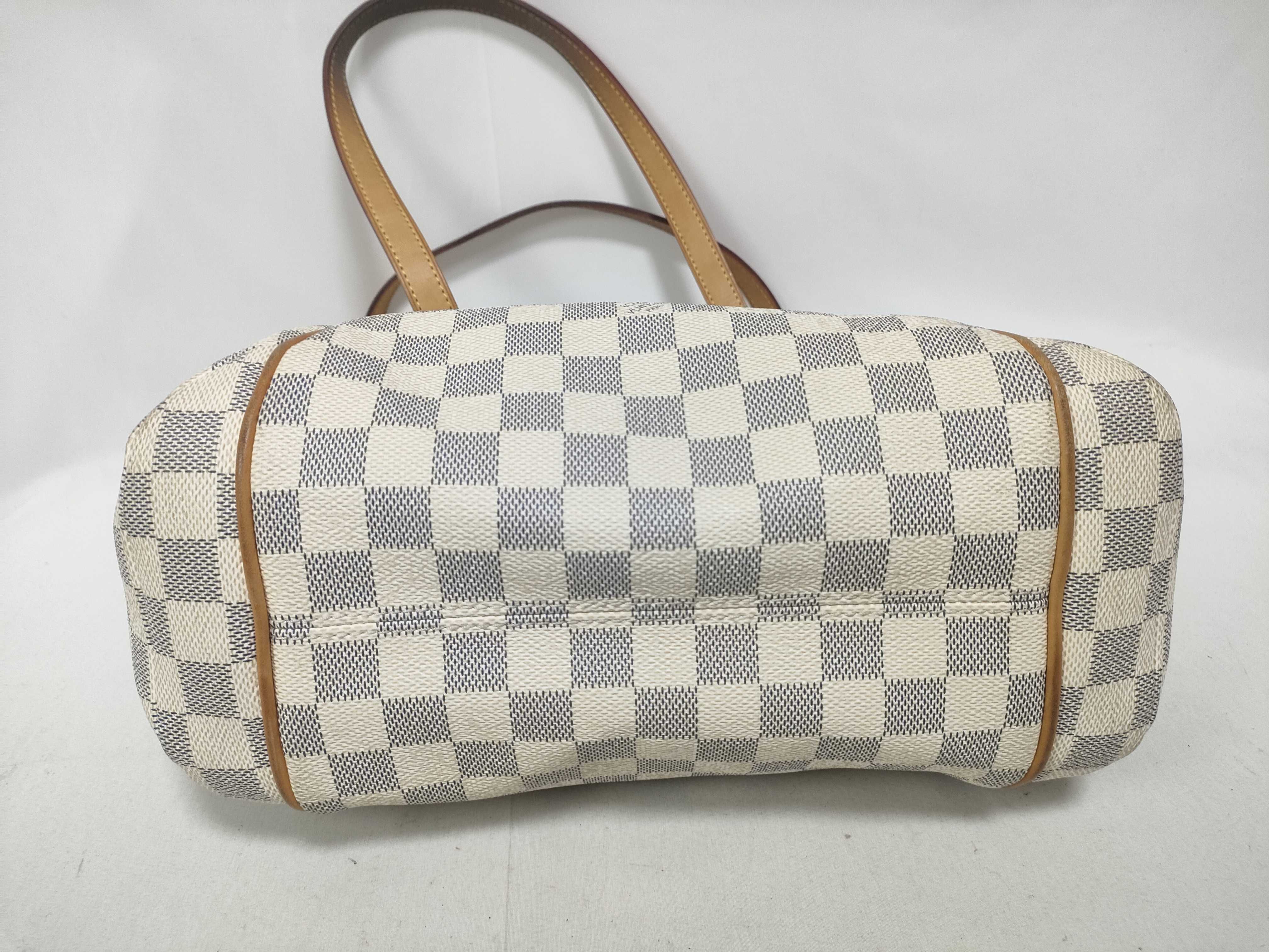 Damier Azur Totally PM Damier Azur N51261 Shoulder Bag — view 3