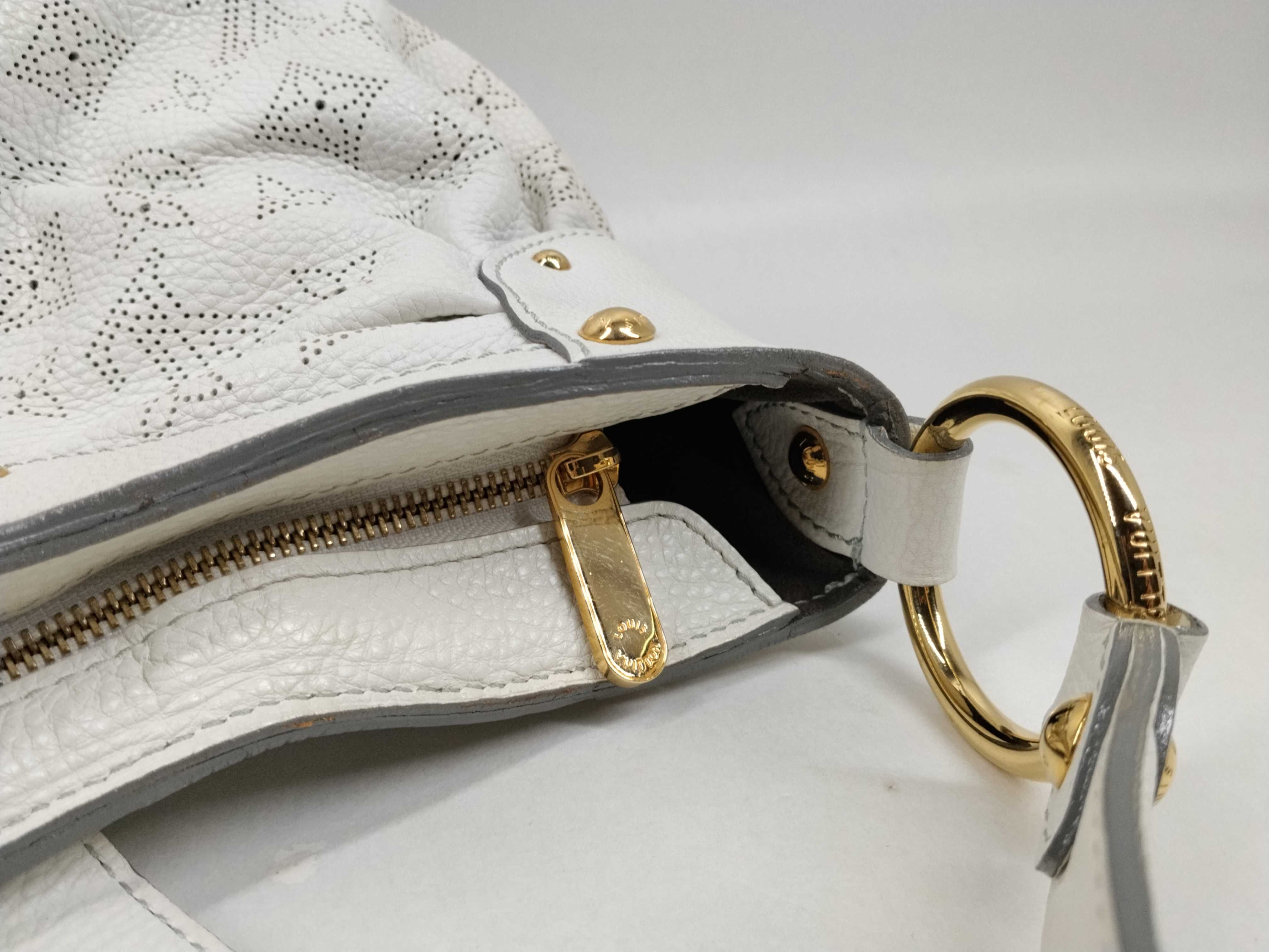 Mahina Solar Shoulder Bag — view 10