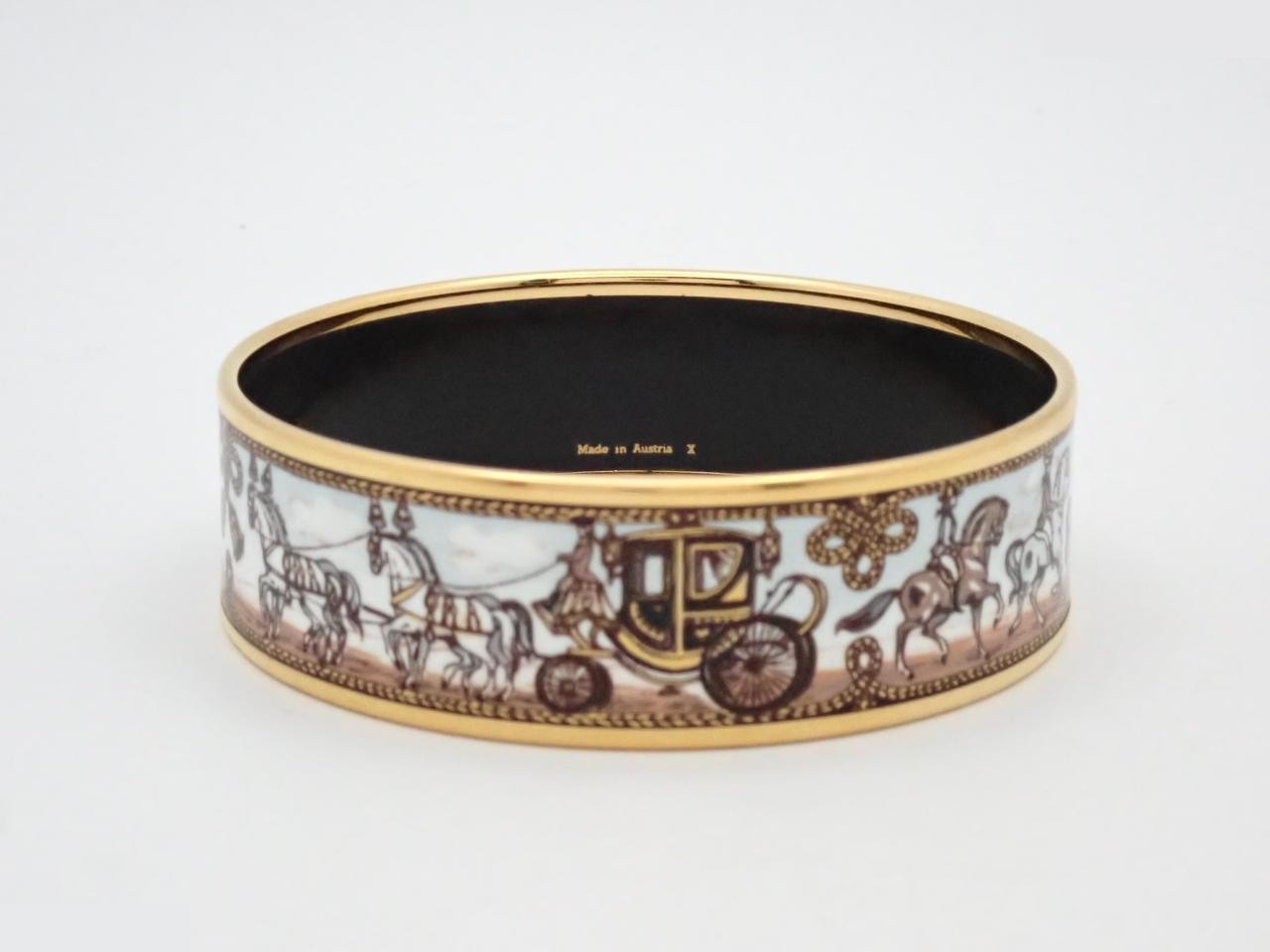 Enamel GM Bracelet/Bangle, GP, Wrist size approximately 21cm — view 2