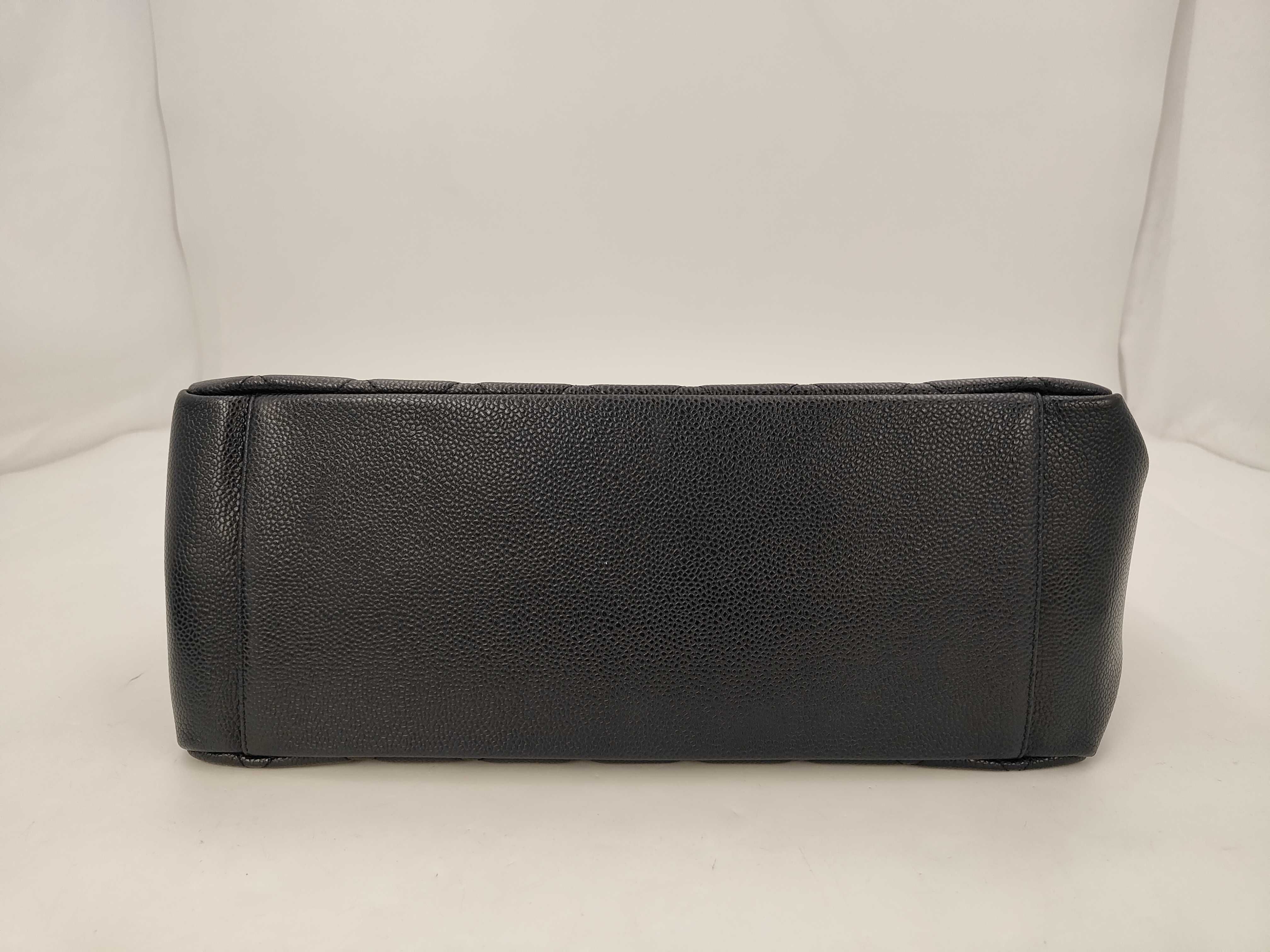 GST Chain Tote Bag, Caviar Leather, Coco Mark, with Seal and Guarantee, Serial Number 9 — view 4