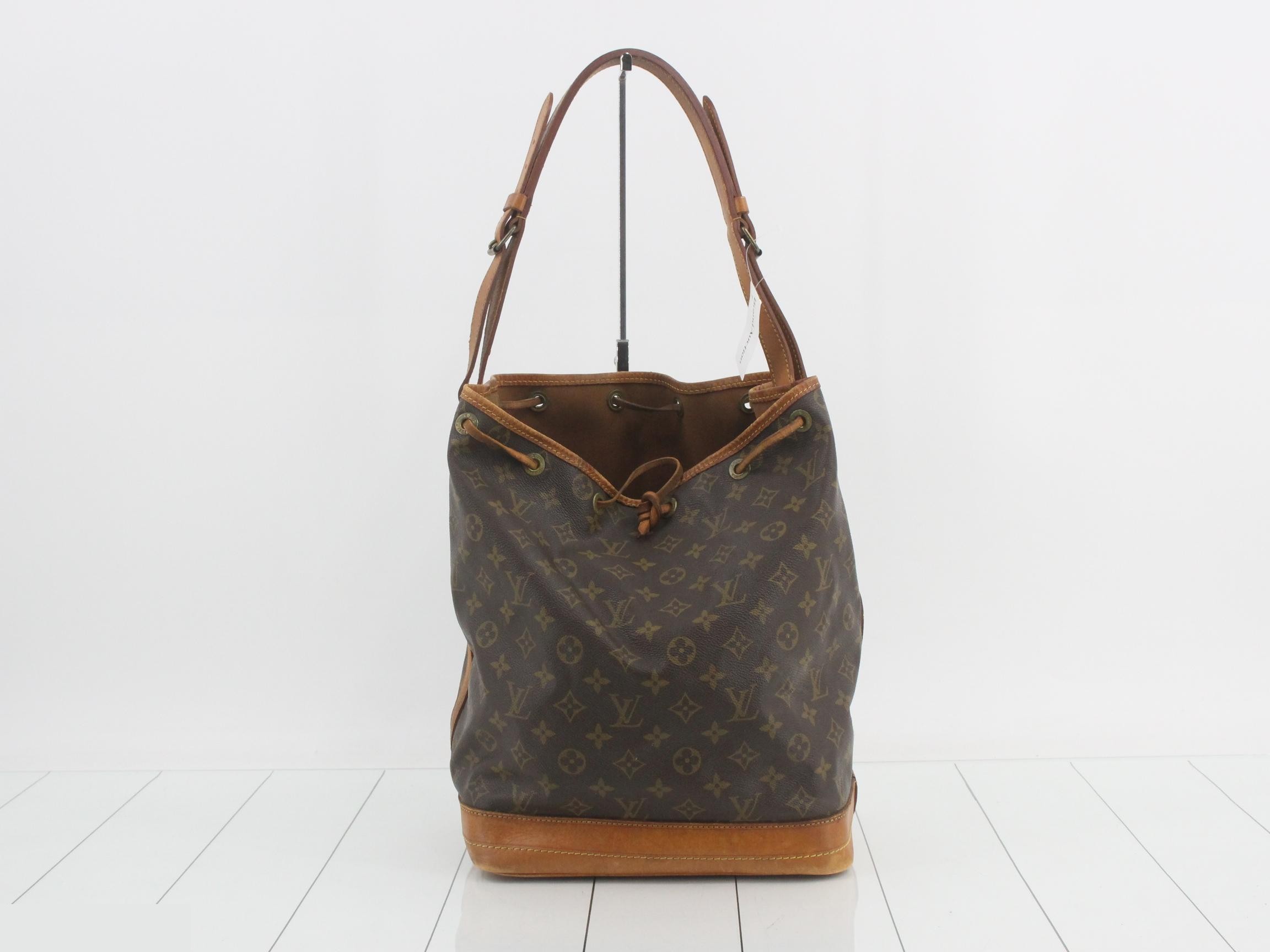 Monogram Noé M42224