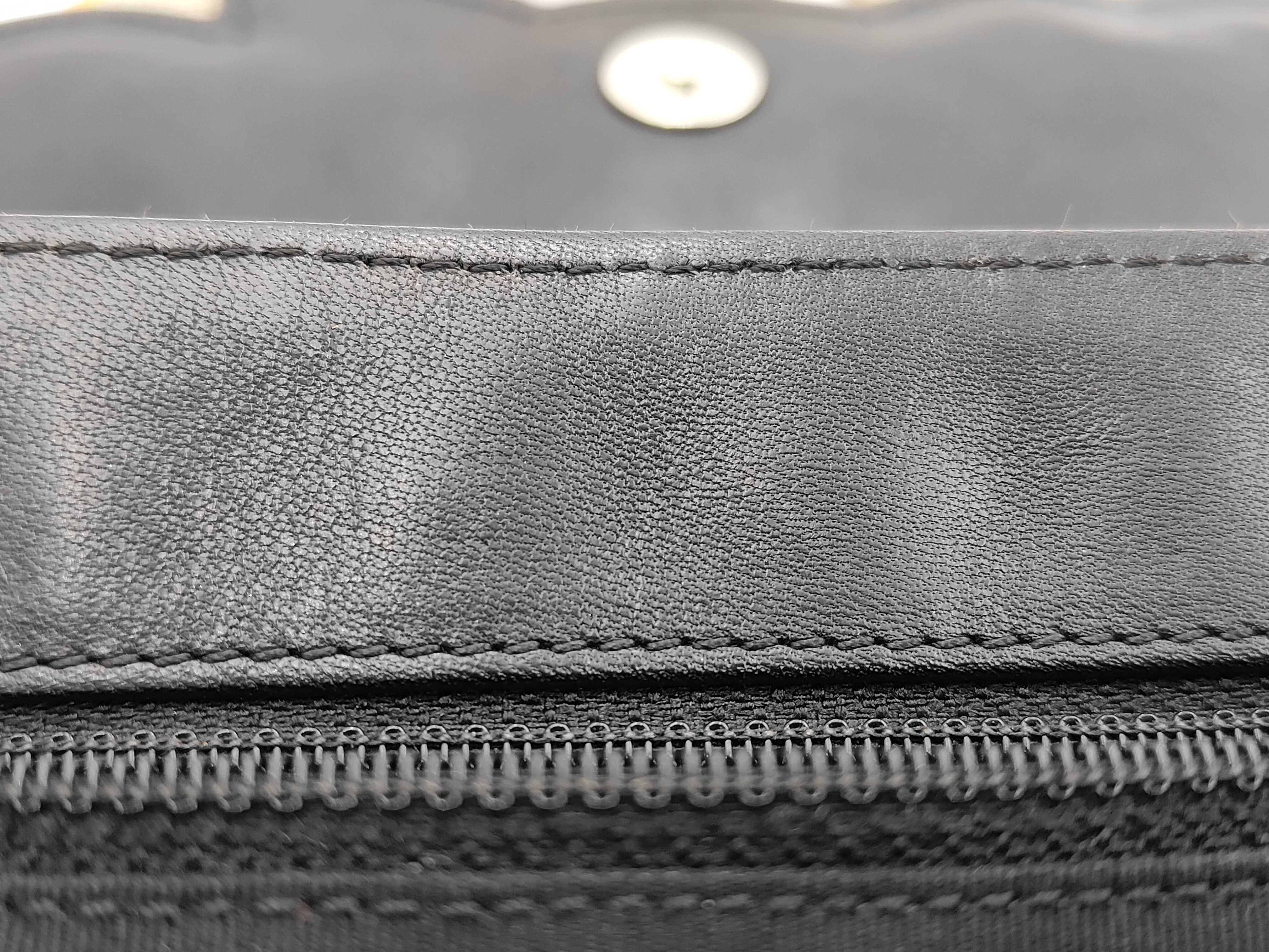 Chocolate Bar Canvas Chain Shoulder Bag Camellia No. 5 Beige Silver Hardware Shoulder Bag — view 13