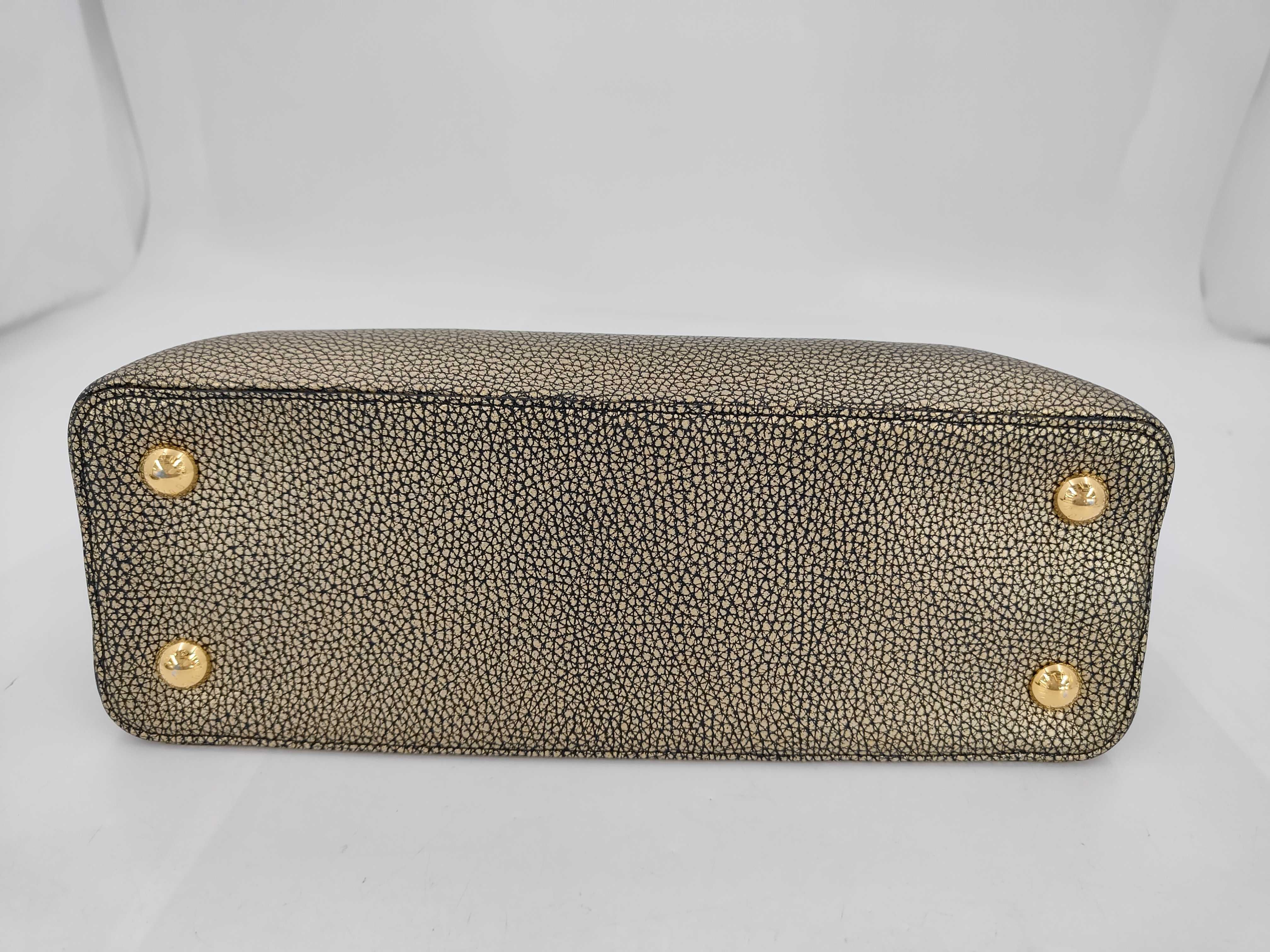 Capucines MM Handbag — view 6