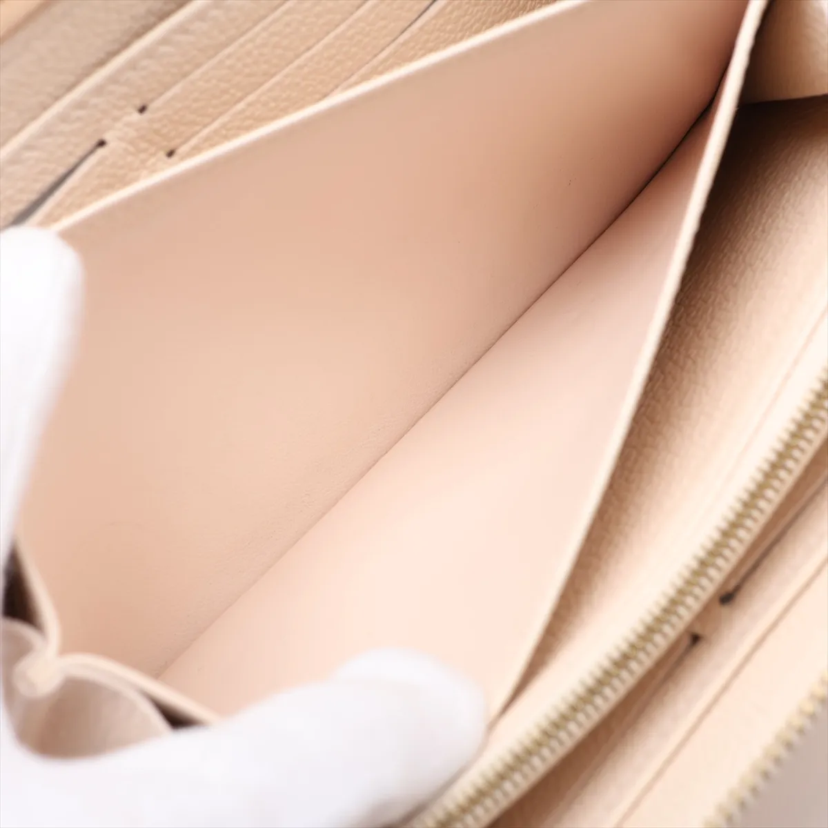 Bicolor Monogram Empreinte Zippy Wallet M81914 Beige x Pink Round Zip Wallet — view 8