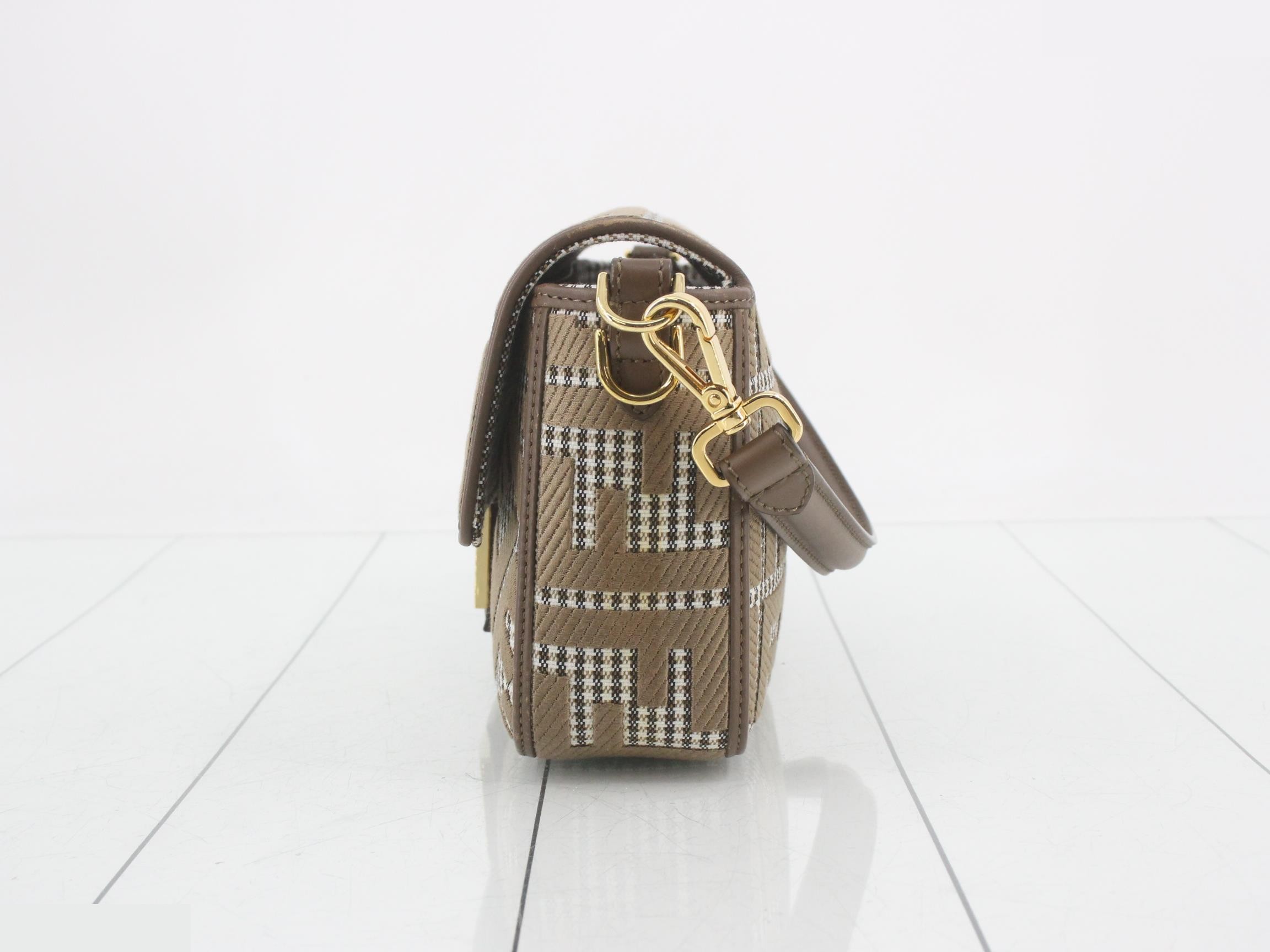 Mamma Bucket 2-way Shoulder Bag (Unused) — view 3