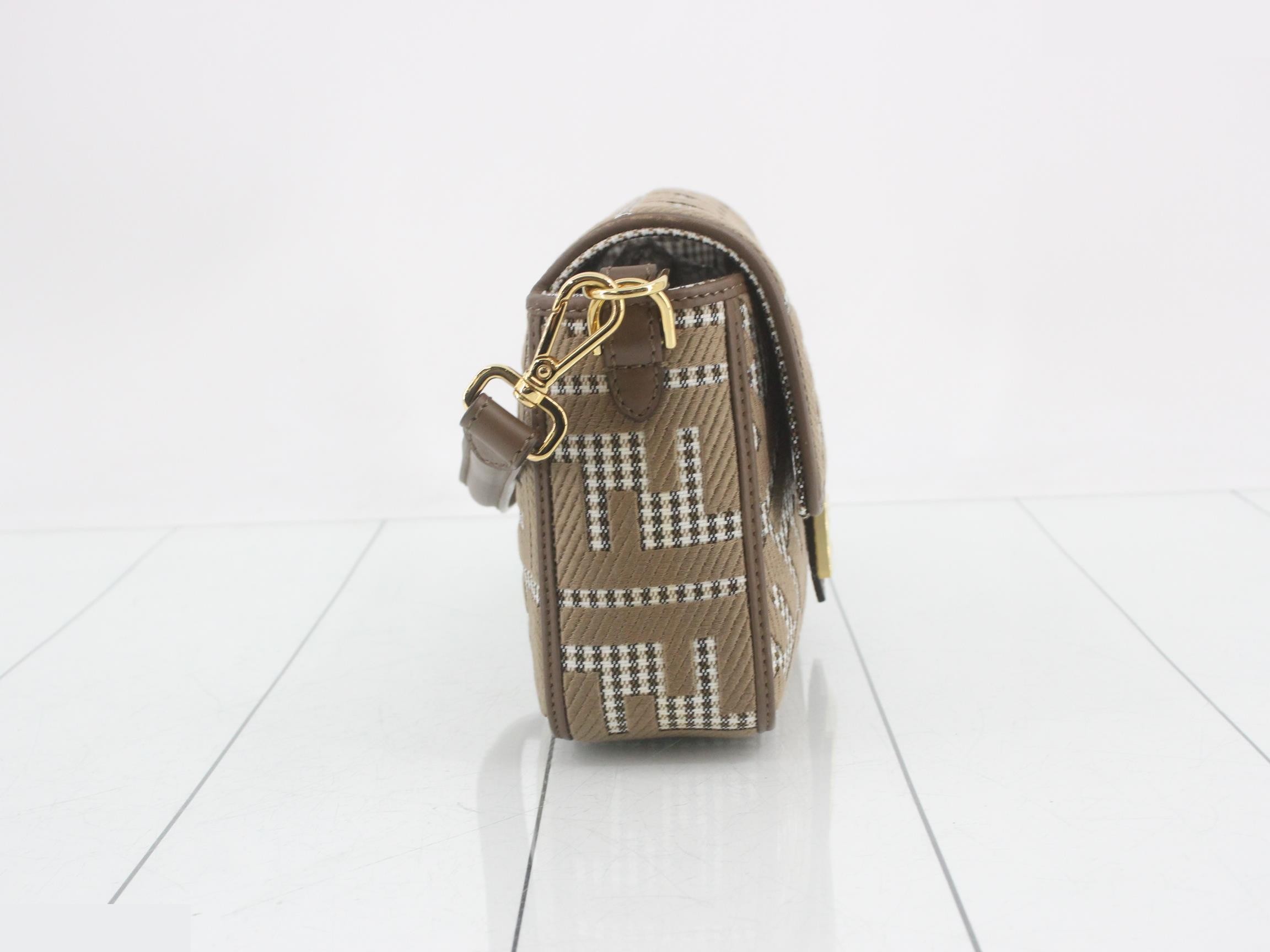 Mamma Bucket 2-way Shoulder Bag (Unused) — view 4