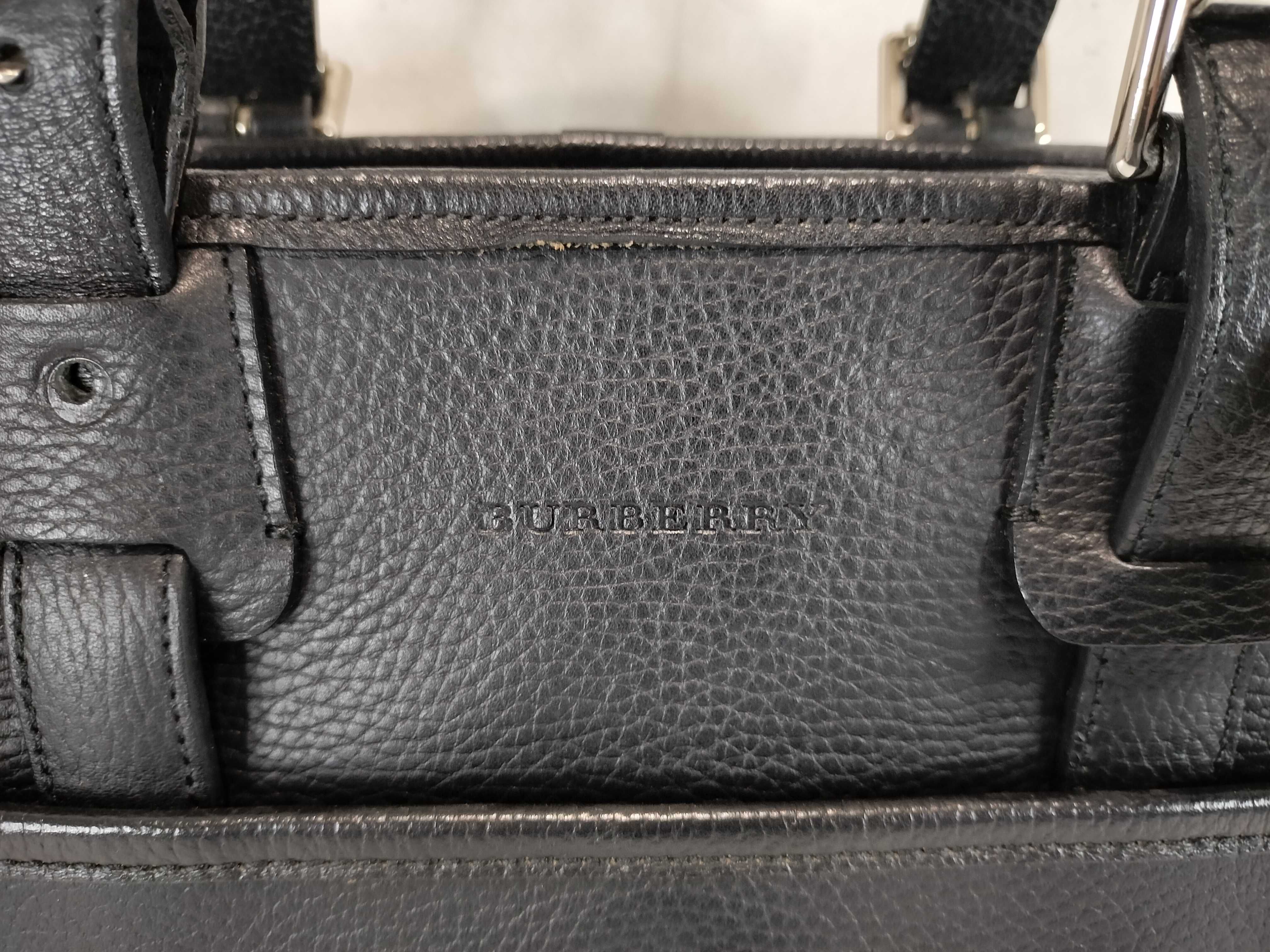 Leather Handbag / Nova Check Interior *Some fastening buttons are missing. — view 2