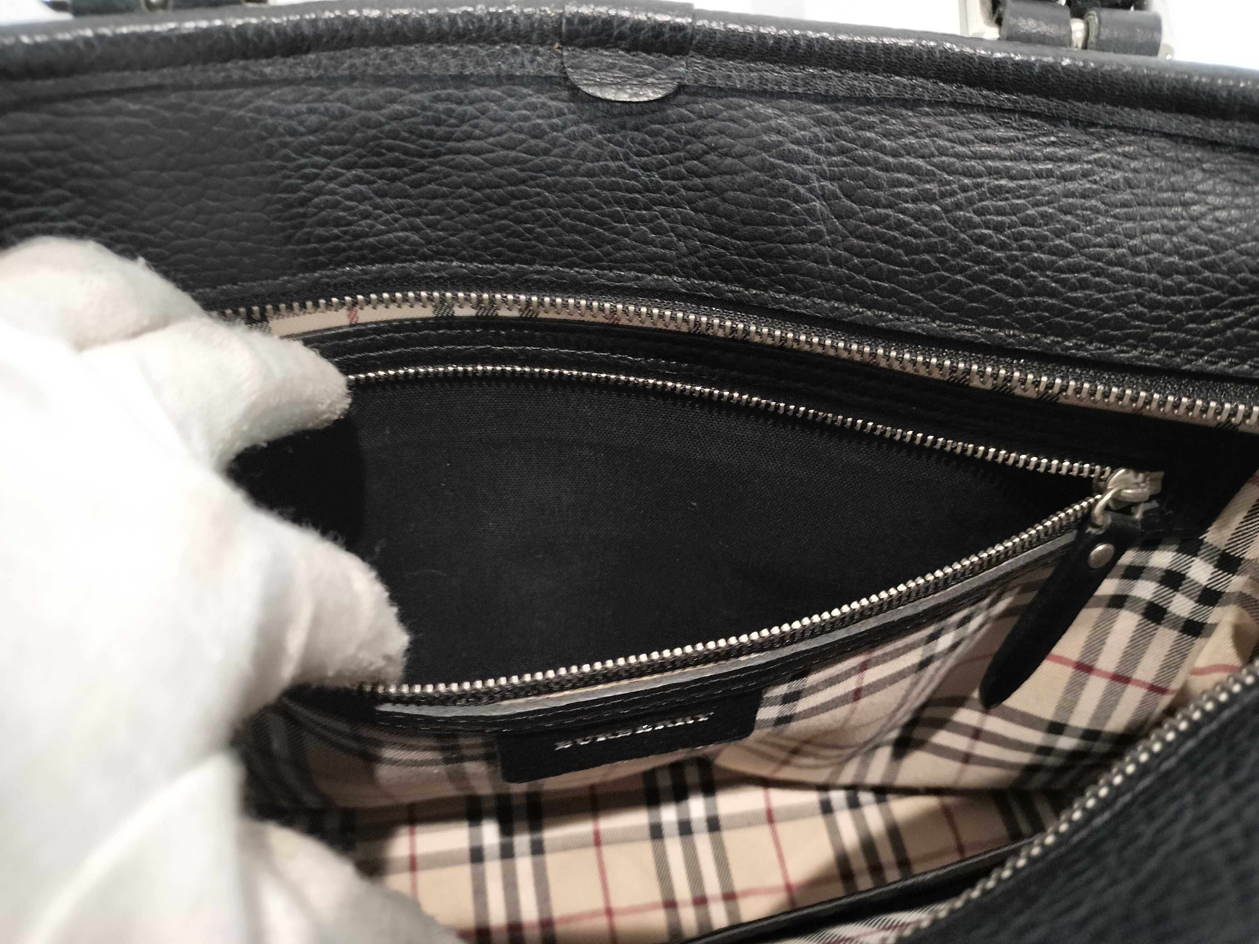 Leather Handbag / Nova Check Interior *Some fastening buttons are missing. — view 11