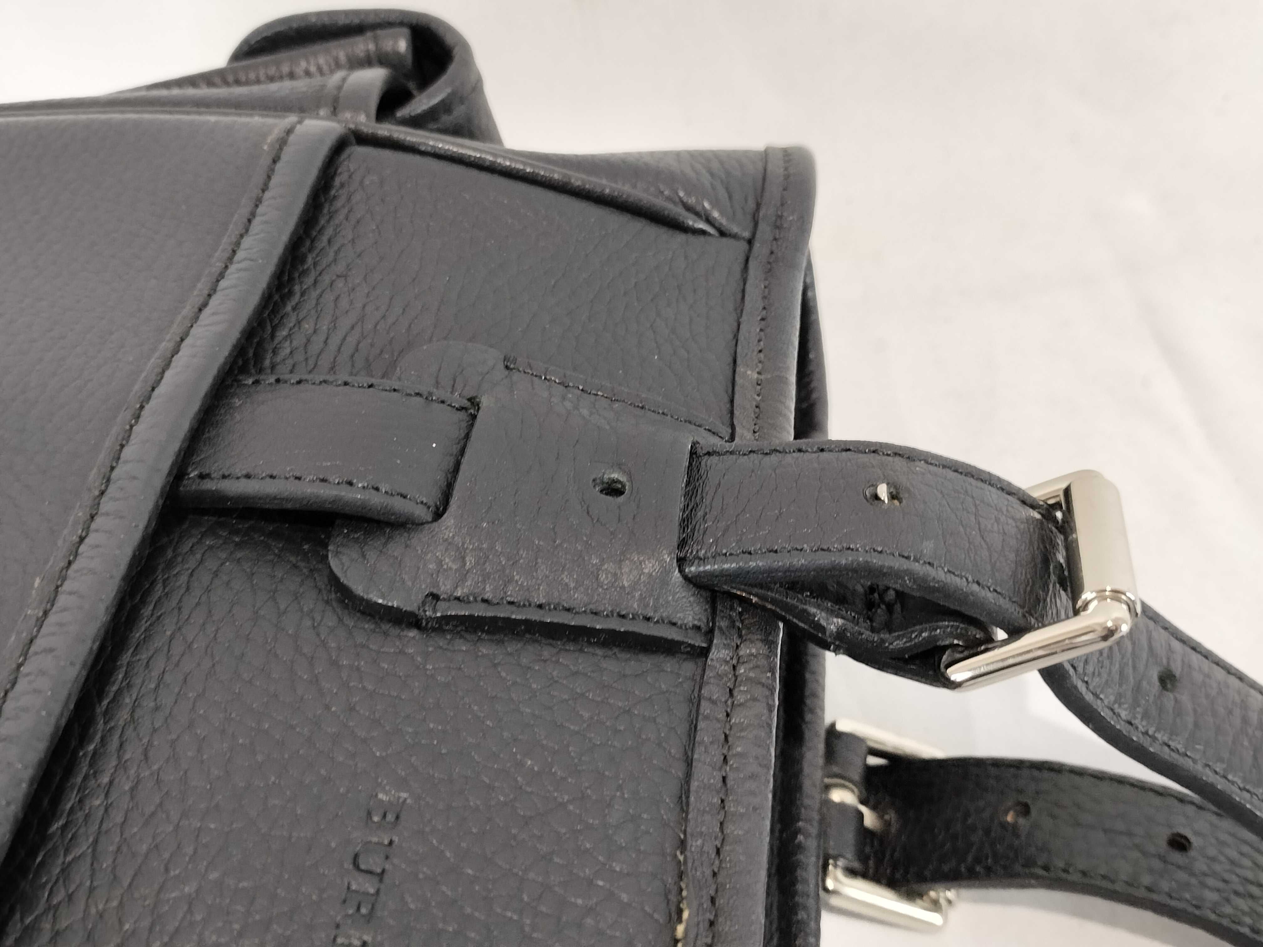 Leather Handbag / Nova Check Interior *Some fastening buttons are missing. — view 6