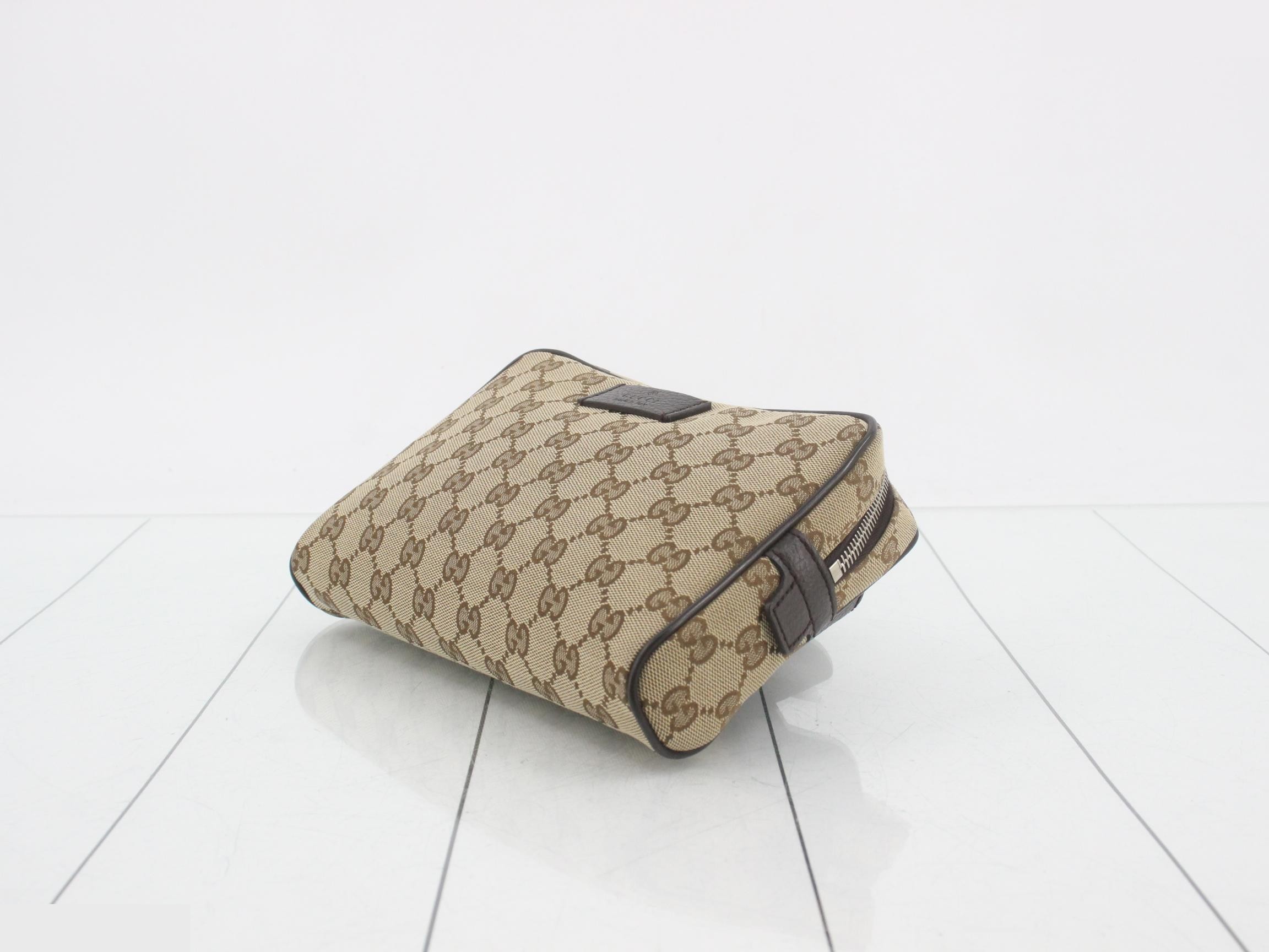 GG Canvas Body Bag — view 6