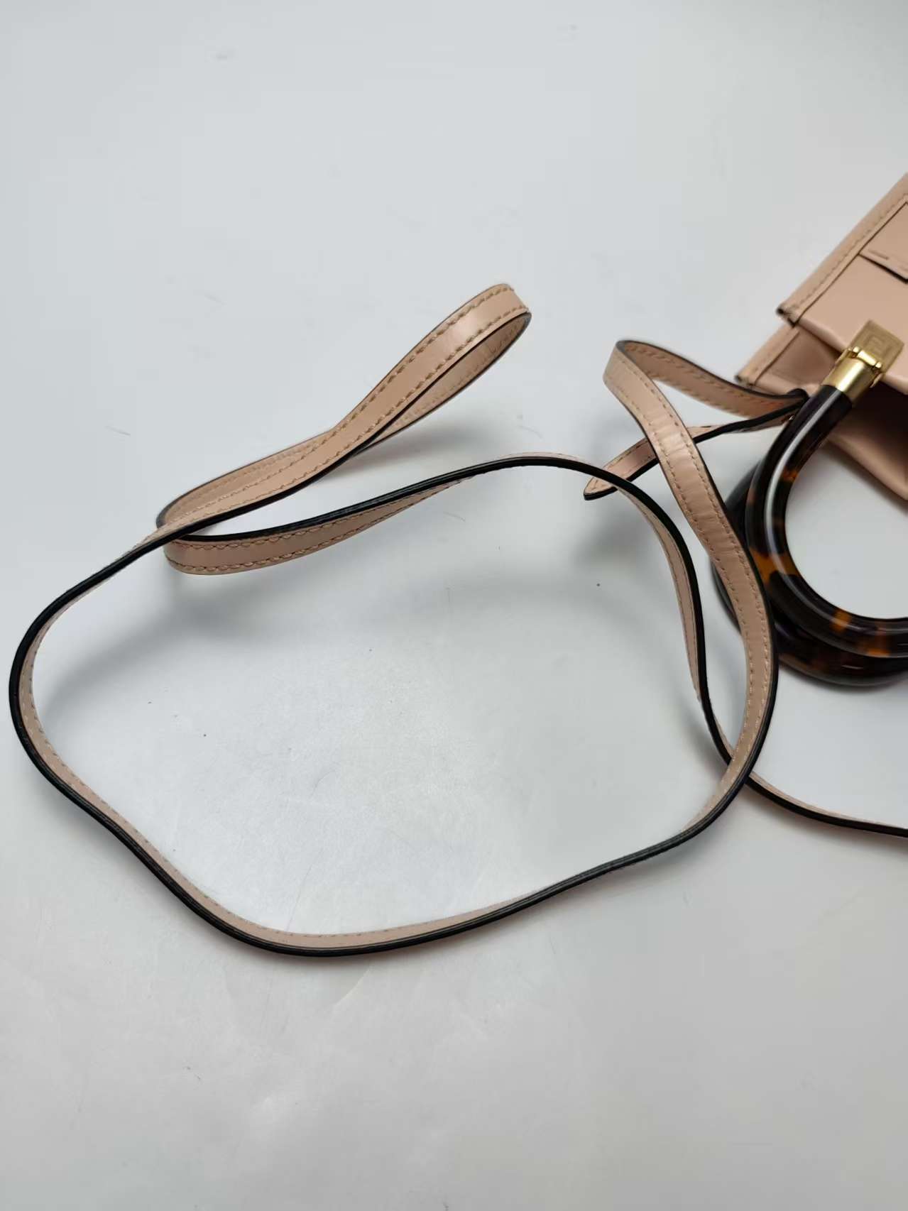 【*Shipped from: China*】FENDI Sunshine Leather Shoulder Bag — view 3