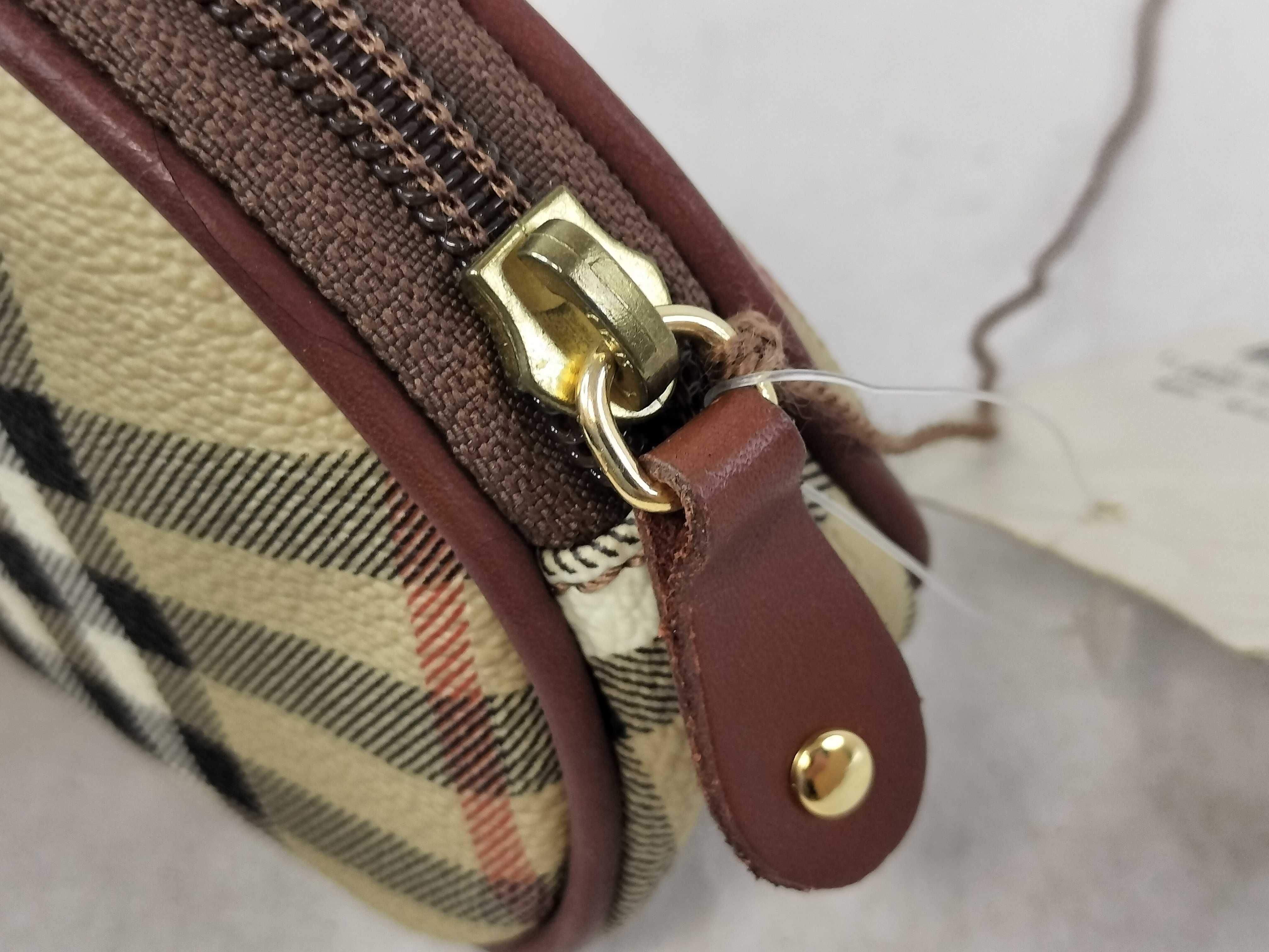 pouch — view 5